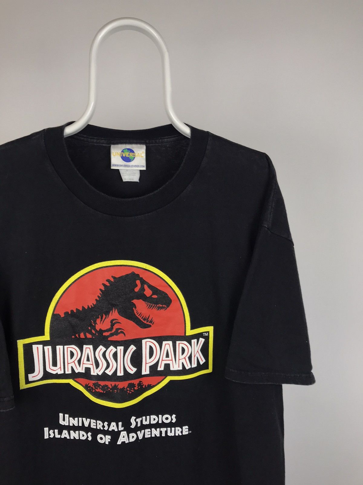 Vintage Vintage Jurassic Park Universal Studios Tee Size US XXL / EU 58 / 5 - 2 Thumbnail