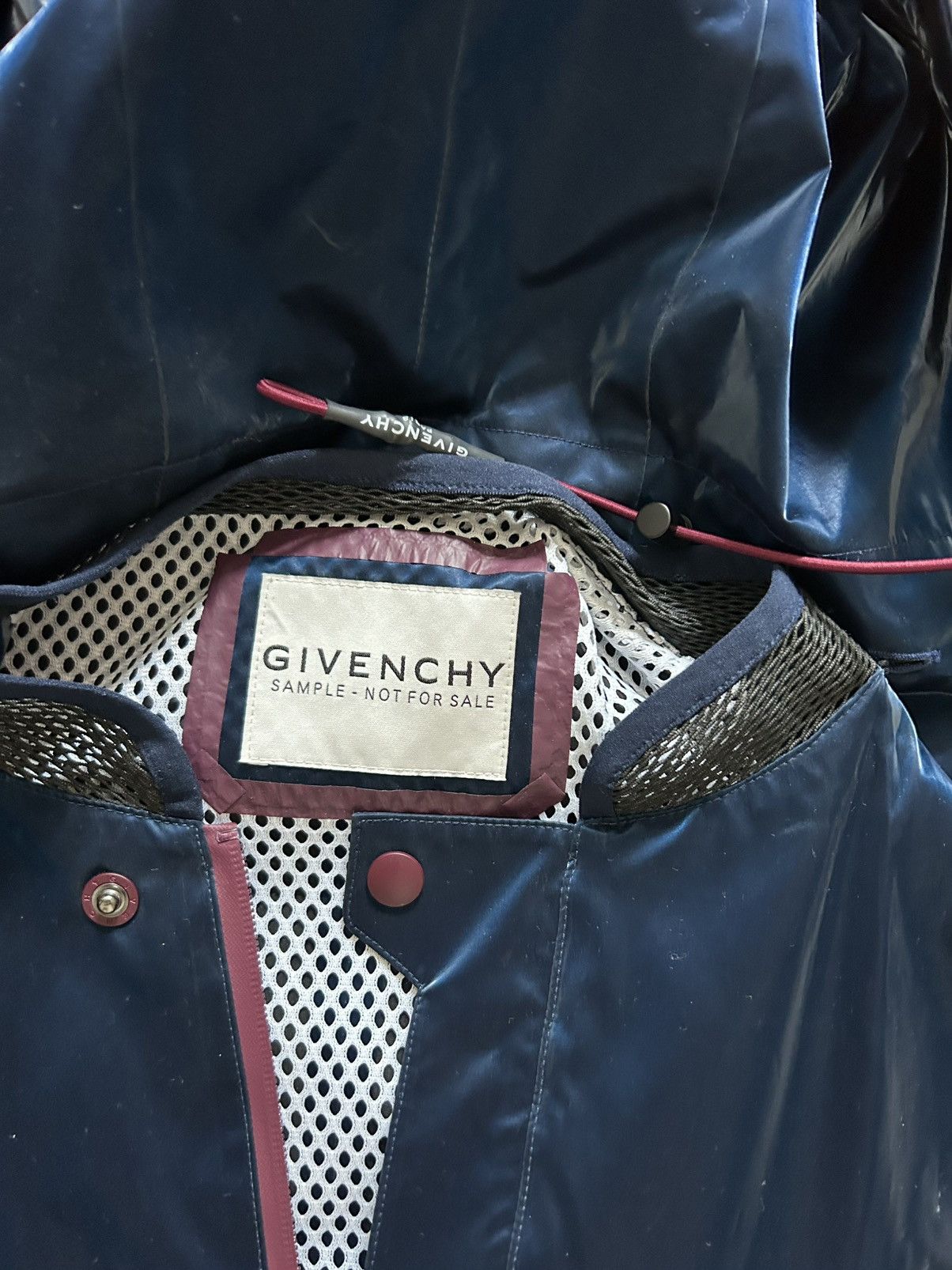 Givenchy Givenchy Matthew Williams Raincoat Sample SS21 Size US XL / EU 56 / 4 - 2 Thumbnail