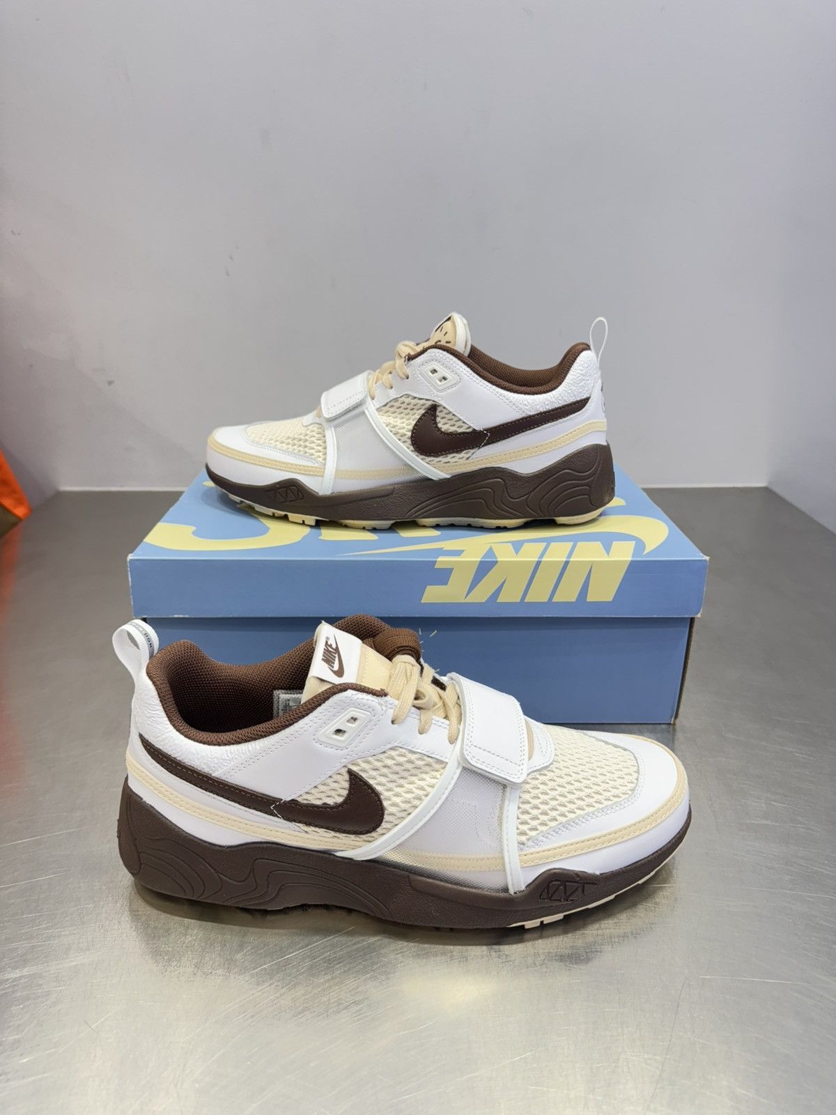 Nike Travis Scott zoom field jaxx Size US 12 / EU 45 - 1 Thumbnail