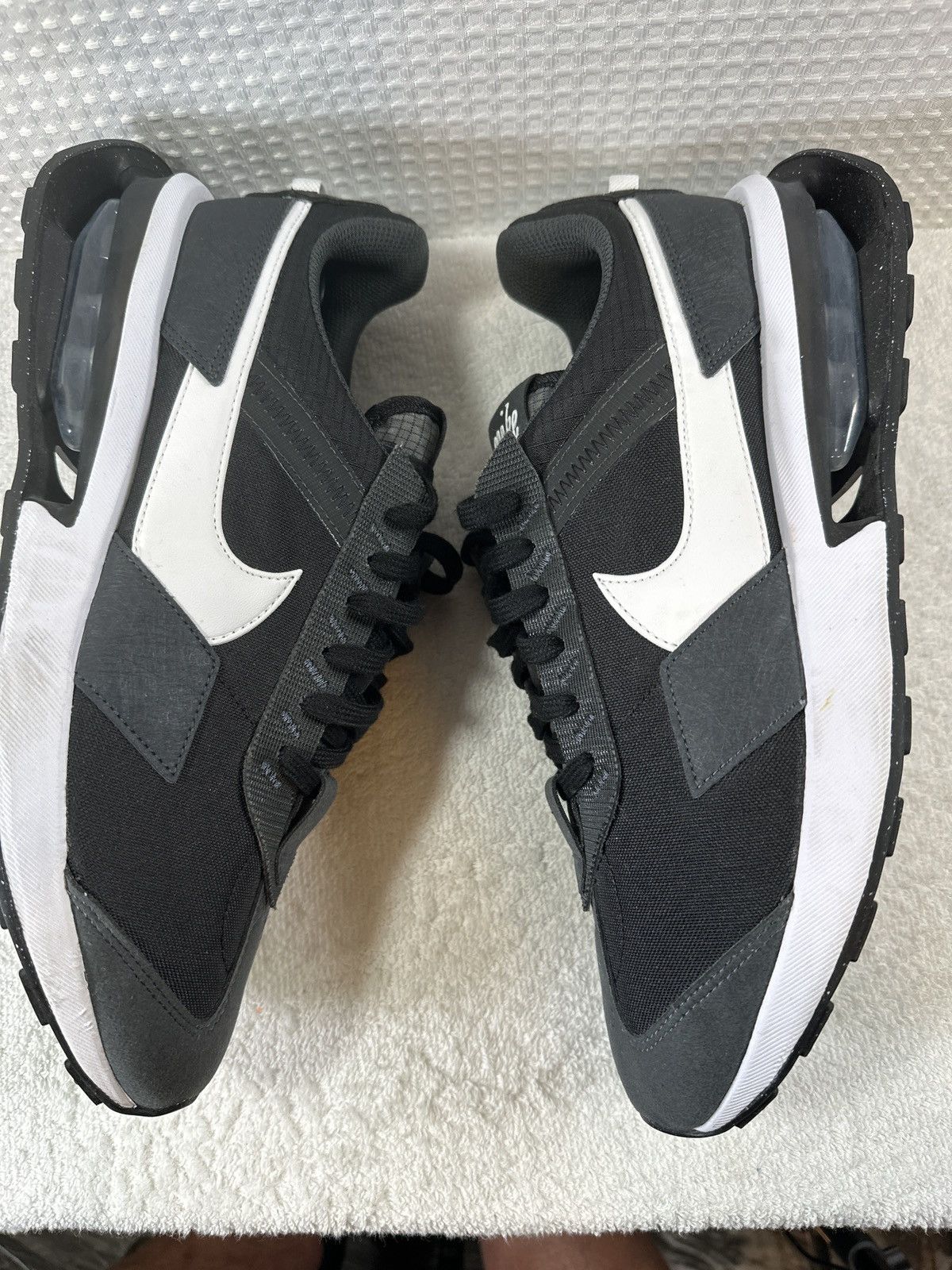 Nike Nike Men's Air Max Pre-Day 'Black' Shoes Size US 11 / EU 44 - 6 Thumbnail