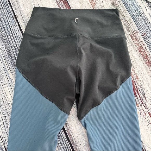 Other ZYIA Women's Blue and Gray Ribbed Yoga Activewear Leggings Size 27" / US 4 / IT 40 - 4 Thumbnail