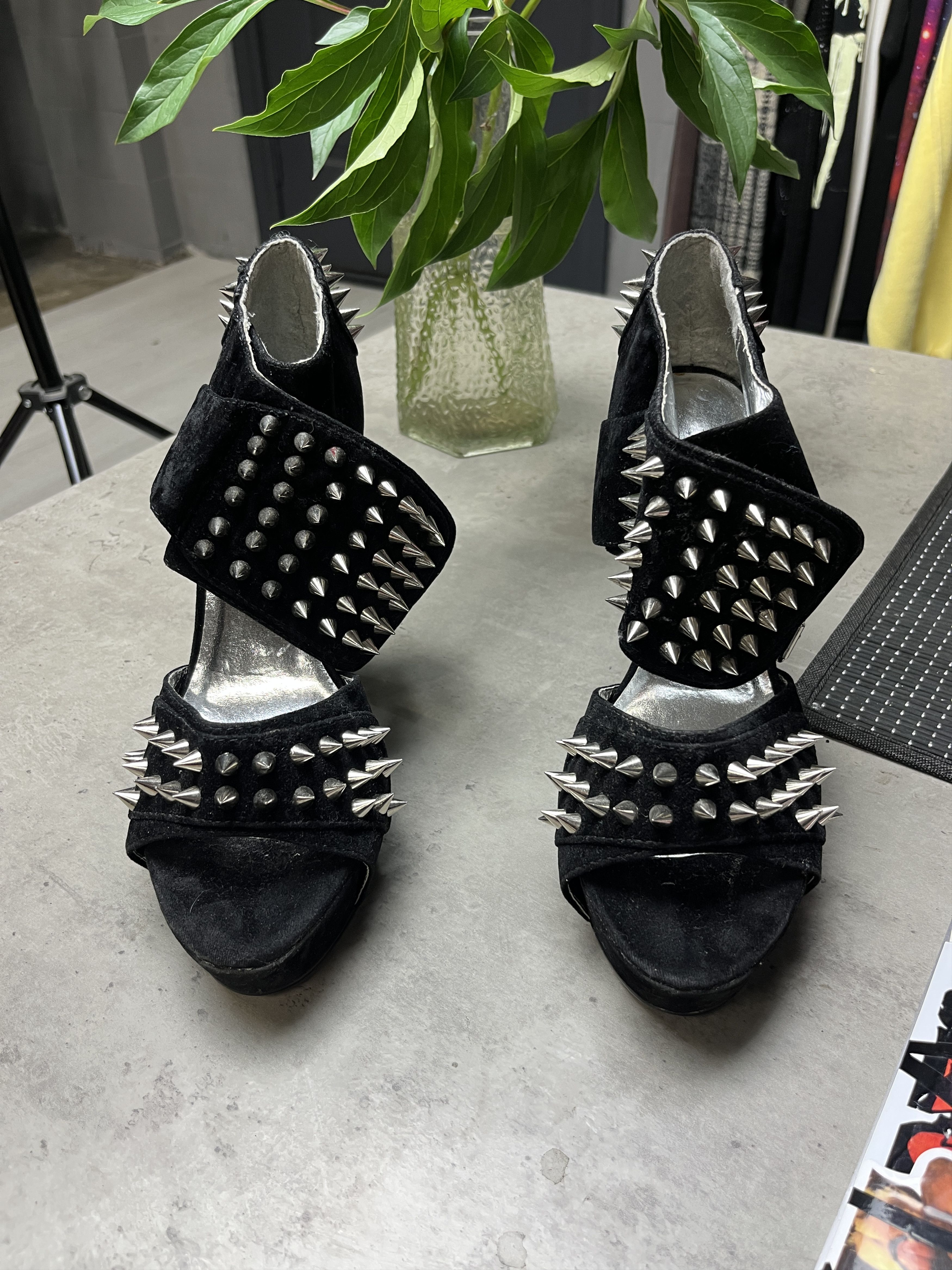 Other 2000s SPIKED SUEDE PLATFORM PEEP TOE HEELS - 5114 Size US 7.5 / IT 37.5 - 3 Thumbnail