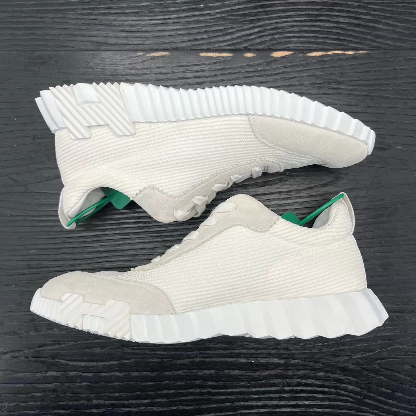 Hermes Hermès Bouncing White Shoes Size 41 Near New Original Box Size US 8 / EU 41 - 2 Thumbnail