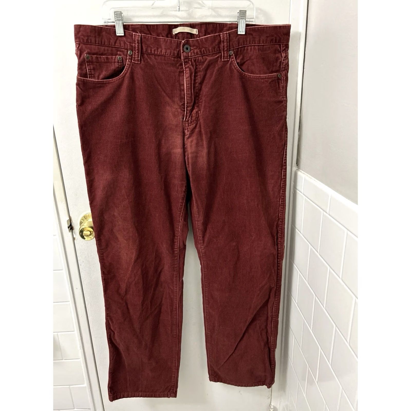 Vintage LL Bean Country Corduroy Pants Mens 40x32 Red Standard Fit 291778 Pants Size US 40 / EU 56 - 2 Thumbnail
