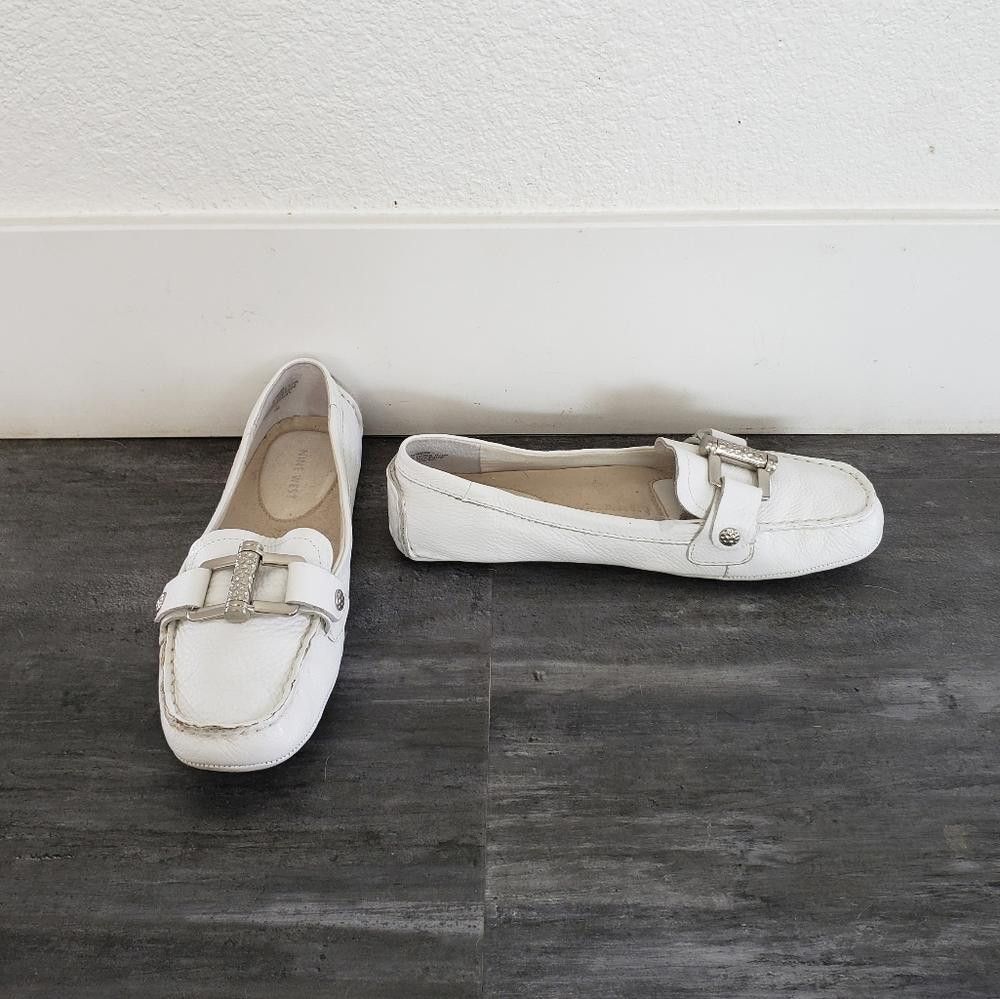 Nine West White Silver Detailed Nine West Leather Loafer Size US 7 / IT 37 - 2 Thumbnail