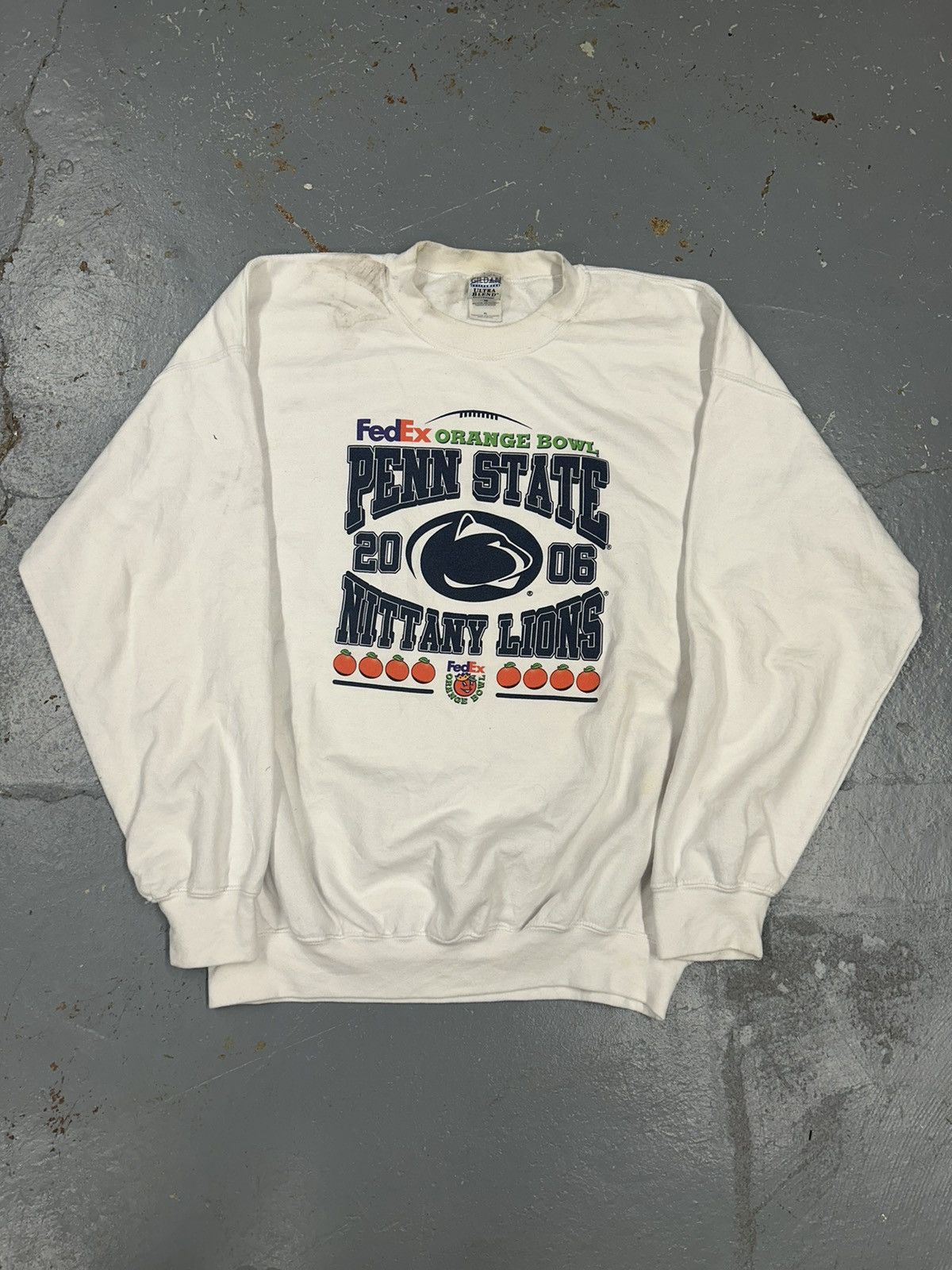 Vintage Crazy Vintage Y2K Penn State University White Crewneck Baggy Size US XL / EU 56 / 4 - 1 Thumbnail
