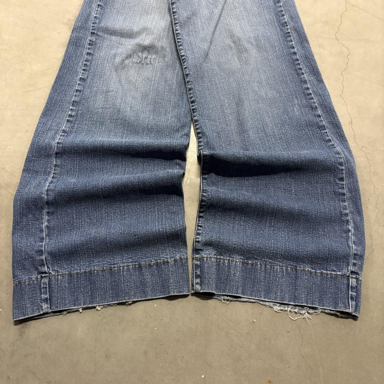 Vintage Crazy Vintage Y2K/2000s Super Baggy Wideleg Skater Style Dark Blue Wash Denim Jeans! Size US 27 - 3 Thumbnail