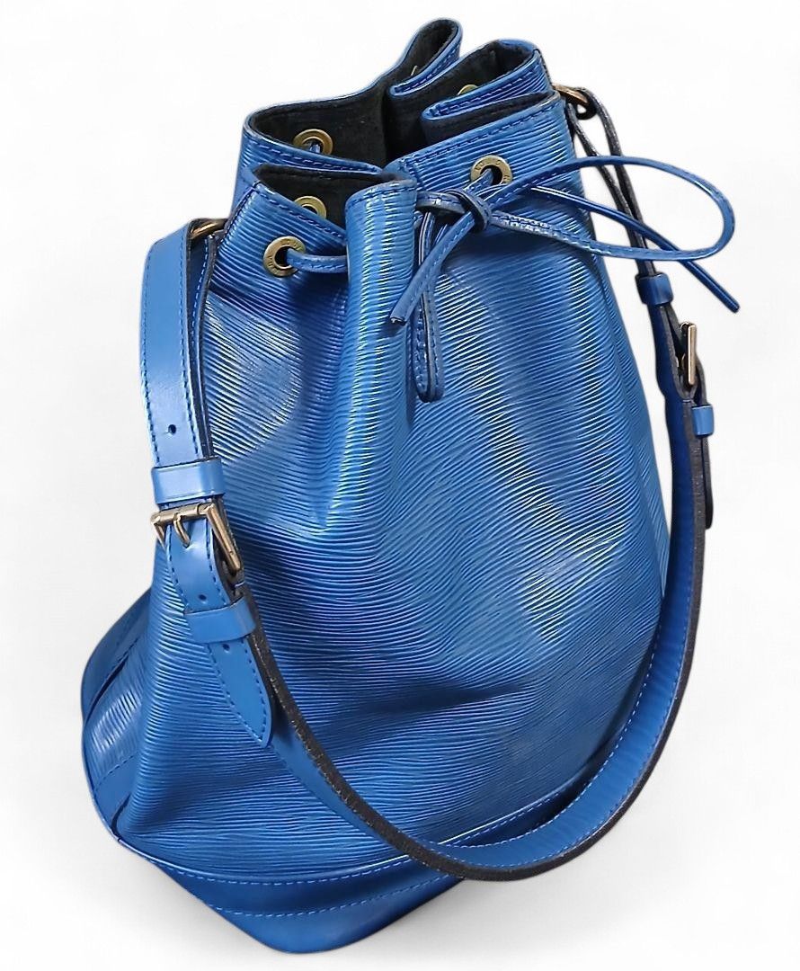 Louis Vuitton Louis Vuitton - Epi Noe Shoulder Bag Bucket Blue Leather Size ONE SIZE - 3 Thumbnail