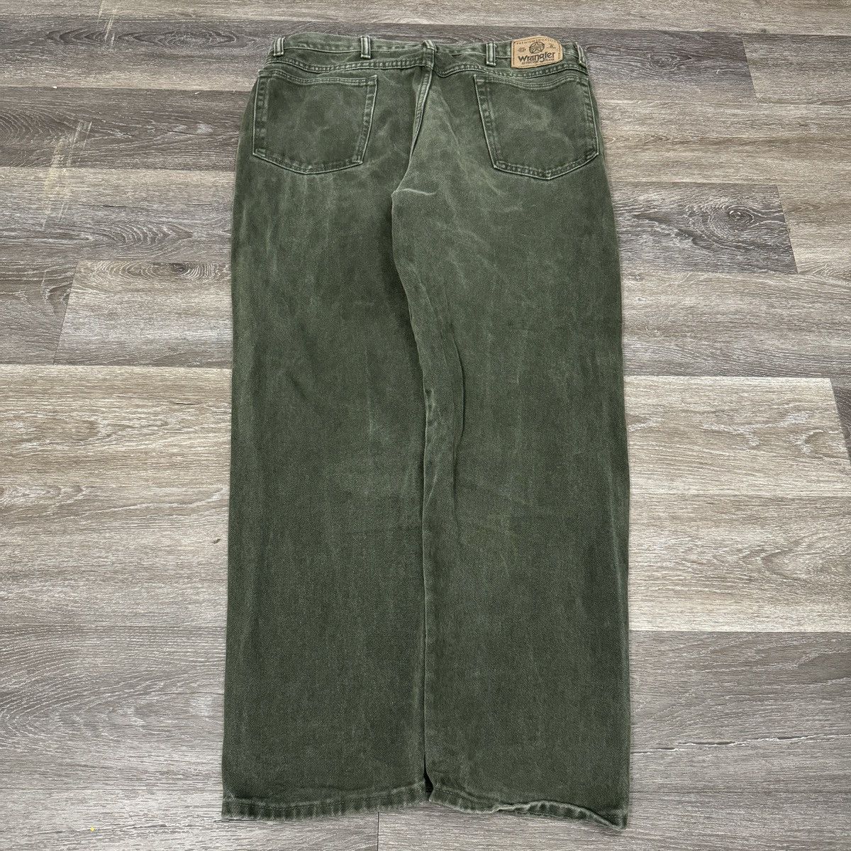 Vintage × Wrangler Vintage 90d Wrangler olive green wide leg essential jeans Size US 36 / EU 52 - 1 Thumbnail