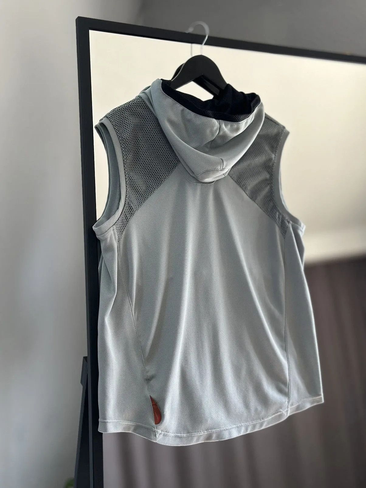 Nike Vintage Nike Shox T-shirt Gray Oakley style West shoppers Size US L / EU 52-54 / 3 - 9 Thumbnail