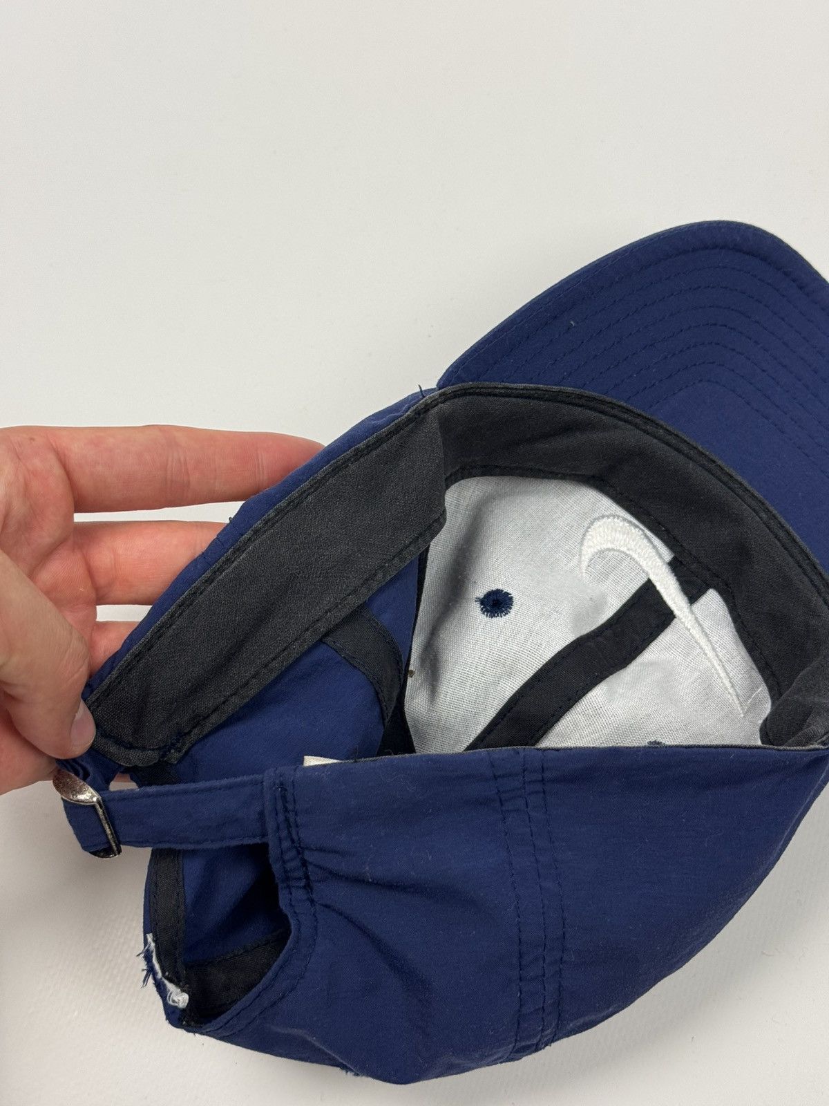 Nike 90’s Vintage Faded Nike Swoosh Nylon Strap Back Cap Size ONE SIZE - 11 Thumbnail