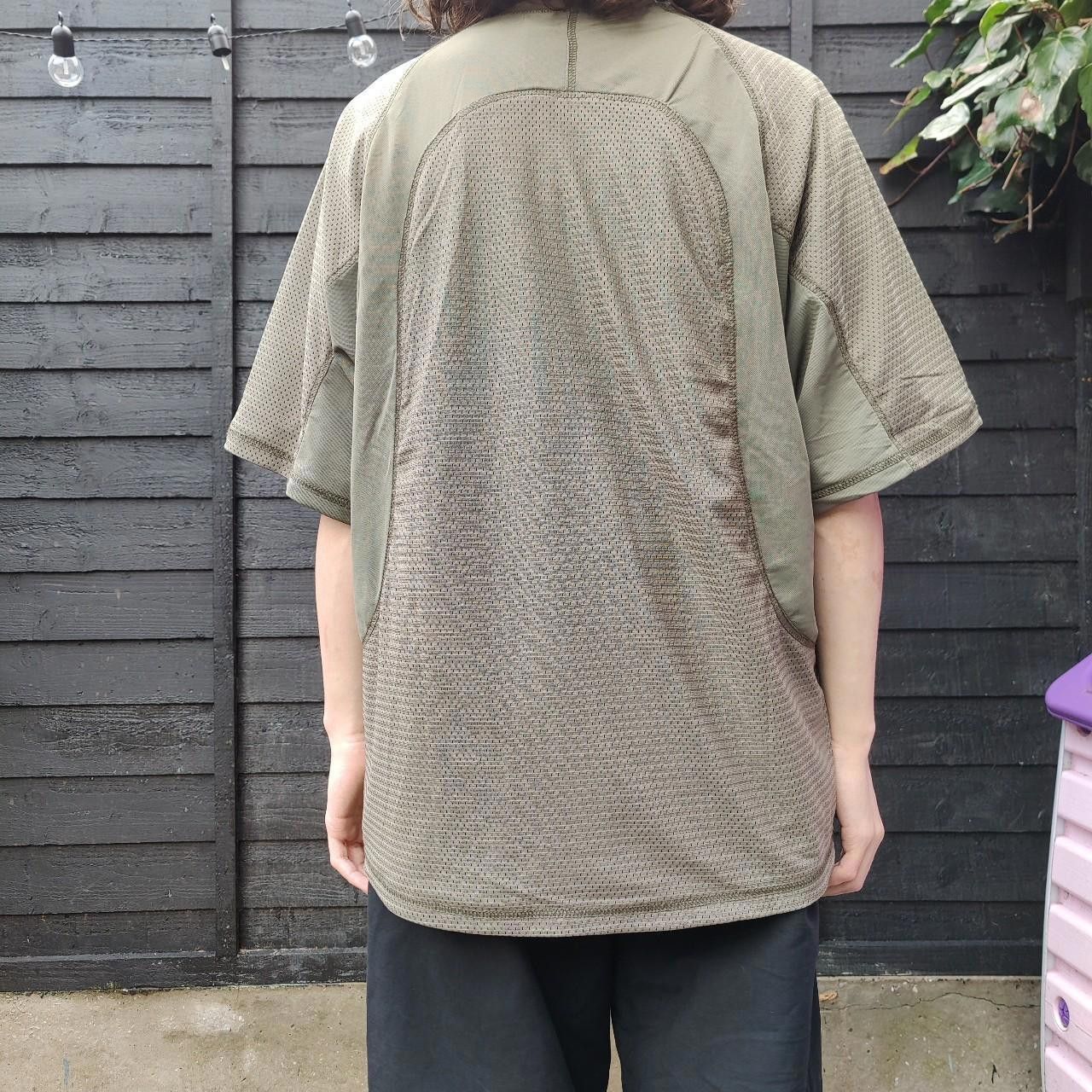 Other Green Panelled Mesh Padded Shirt Size US M / EU 48-50 / 2 - 5 Thumbnail