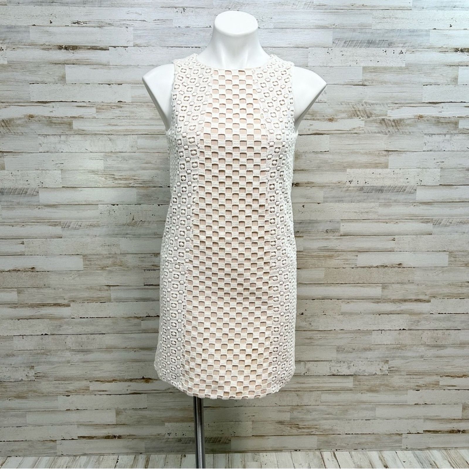 Tibi Tibi Sonoran Sleeveless Eyelet Shift Dress Size 0 Ivory Size XS / US 0-2 / IT 36-38 - 2 Thumbnail