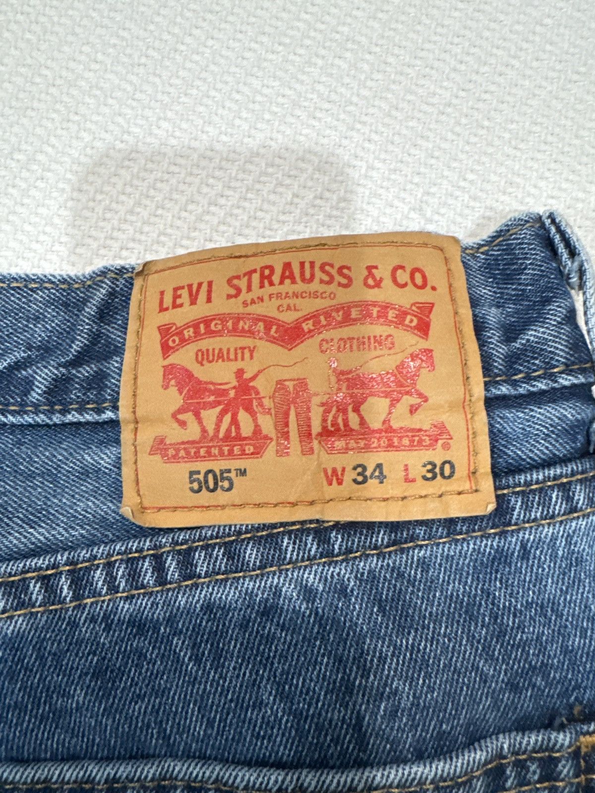 Levi's Levis 505 Jeans W34 L30 Size US 34 / EU 50 - 1 Thumbnail
