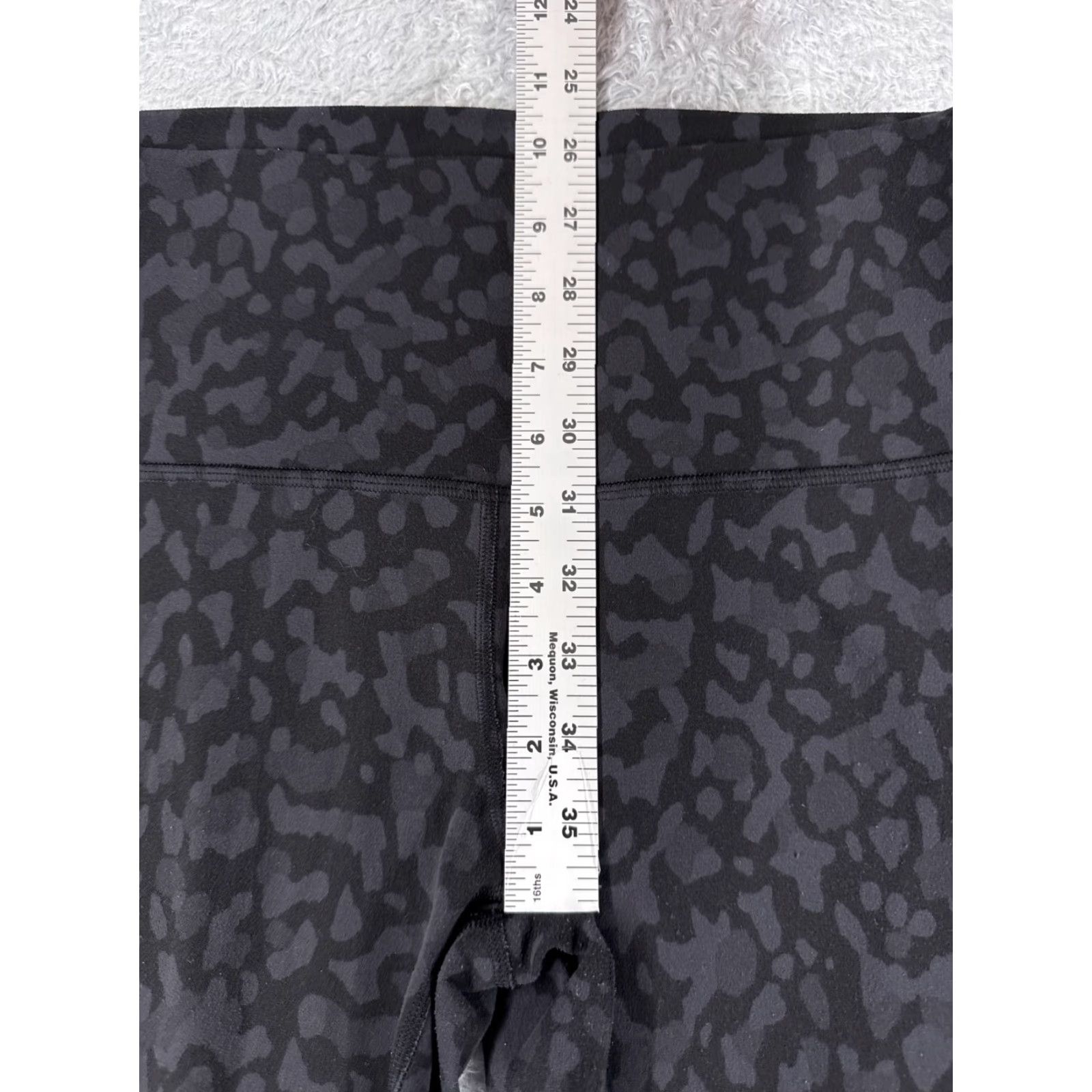 Lululemon Lululemon Align Pants Womens 8 Black Gray Camo Cropped 21" Inseam Pockets Yoga Gym Trousers Classic Fit Size 30" / US 8 / IT 44 - 7 Thumbnail