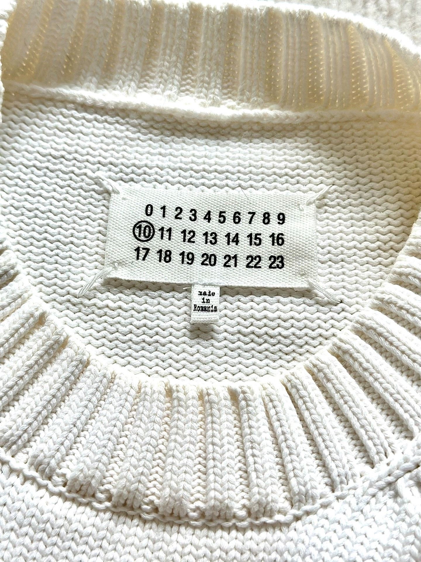 Maison Margiela Maison Margiela Classic stitching logo threaded sweater 25 Size US L / EU 52-54 / 3 - 3 Thumbnail