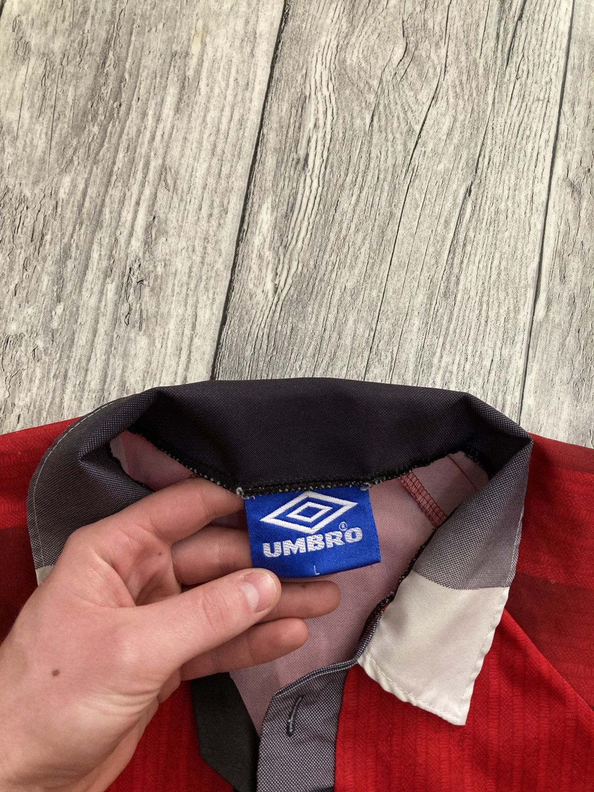 Umbro × Vintage Vintage 96/98 manchester united soccer football jersey L y2k Size US L / EU 52-54 / 3 - 9 Thumbnail