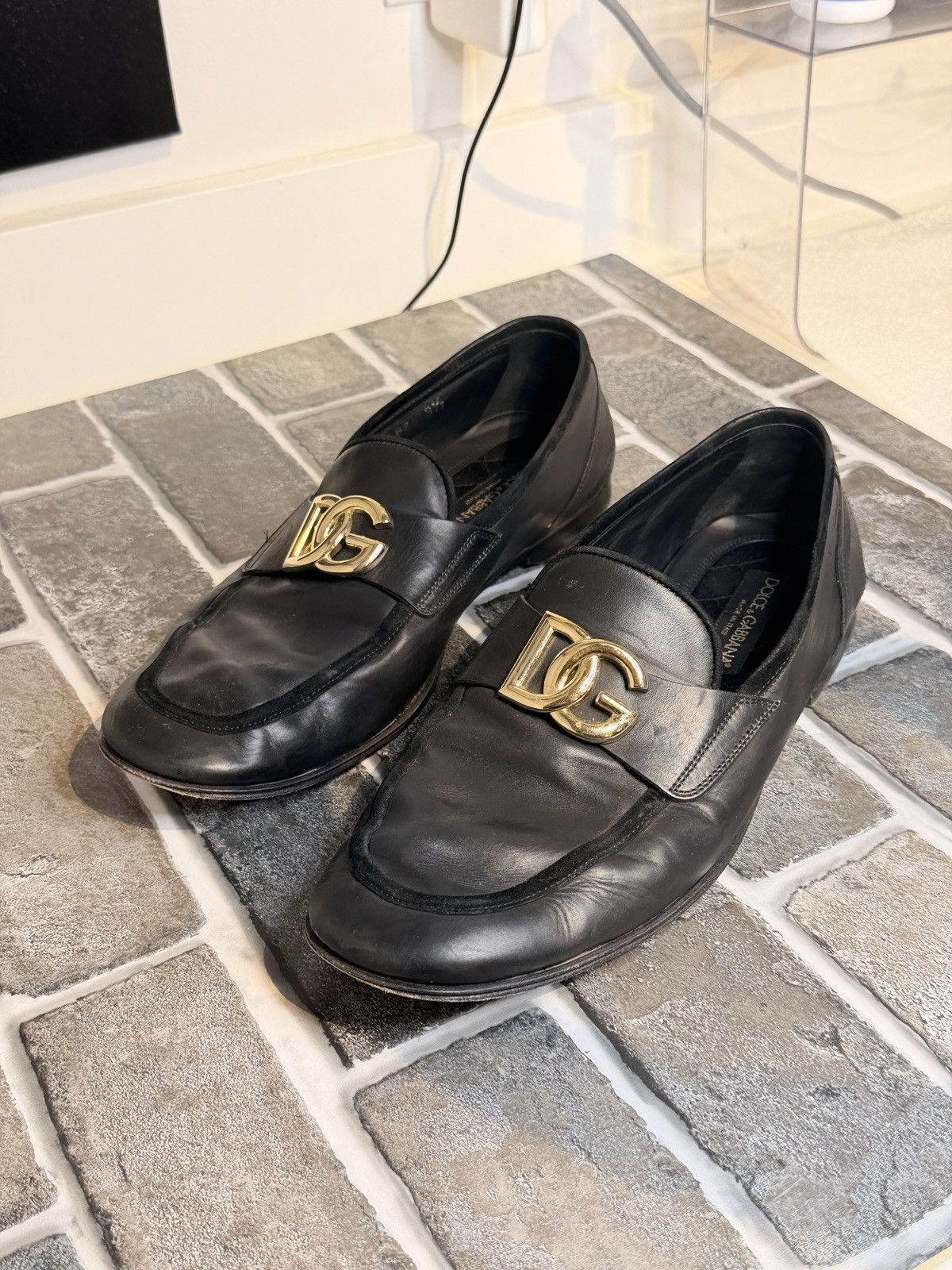 Dolce & Gabbana DOLCE & GABBANA BLACK LEATHER DG LOGO LOAFERS SHOES Size US 9.5 / EU 42-43 - 2 Thumbnail