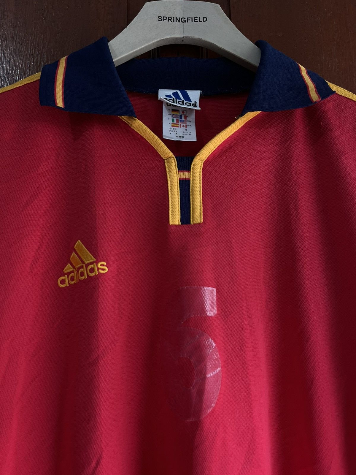 Adidas VINTAGE ADIDAS 2000S SPAIN SOCCER JERSEY Size US M / EU 48-50 / 2 - 3 Thumbnail