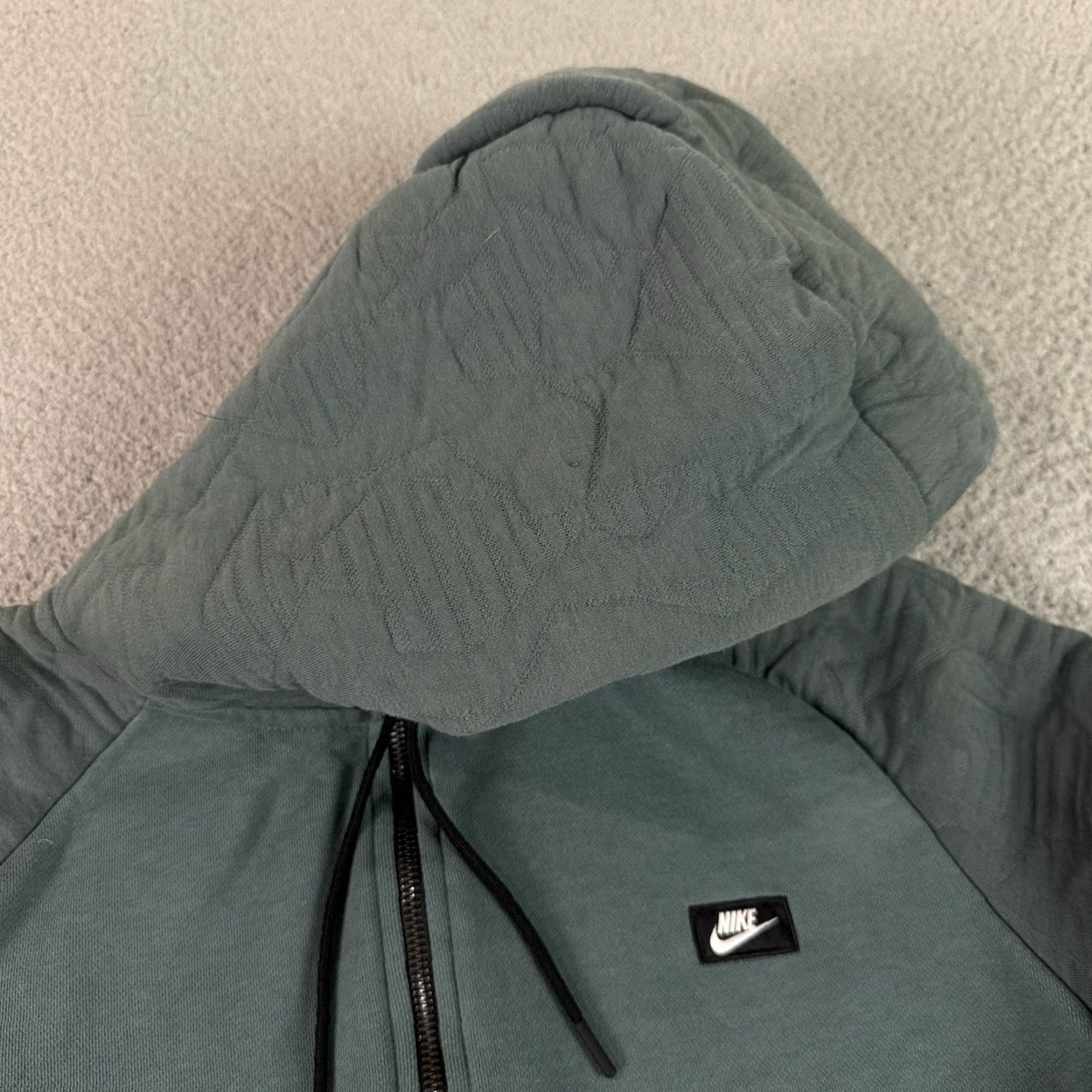 Nike VINTAGE Nike Hoodie Mens L Green Fleece Full Zip Sweatshirt Pockets Logo All Seasons Size US L / EU 52-54 / 3 - 4 Thumbnail