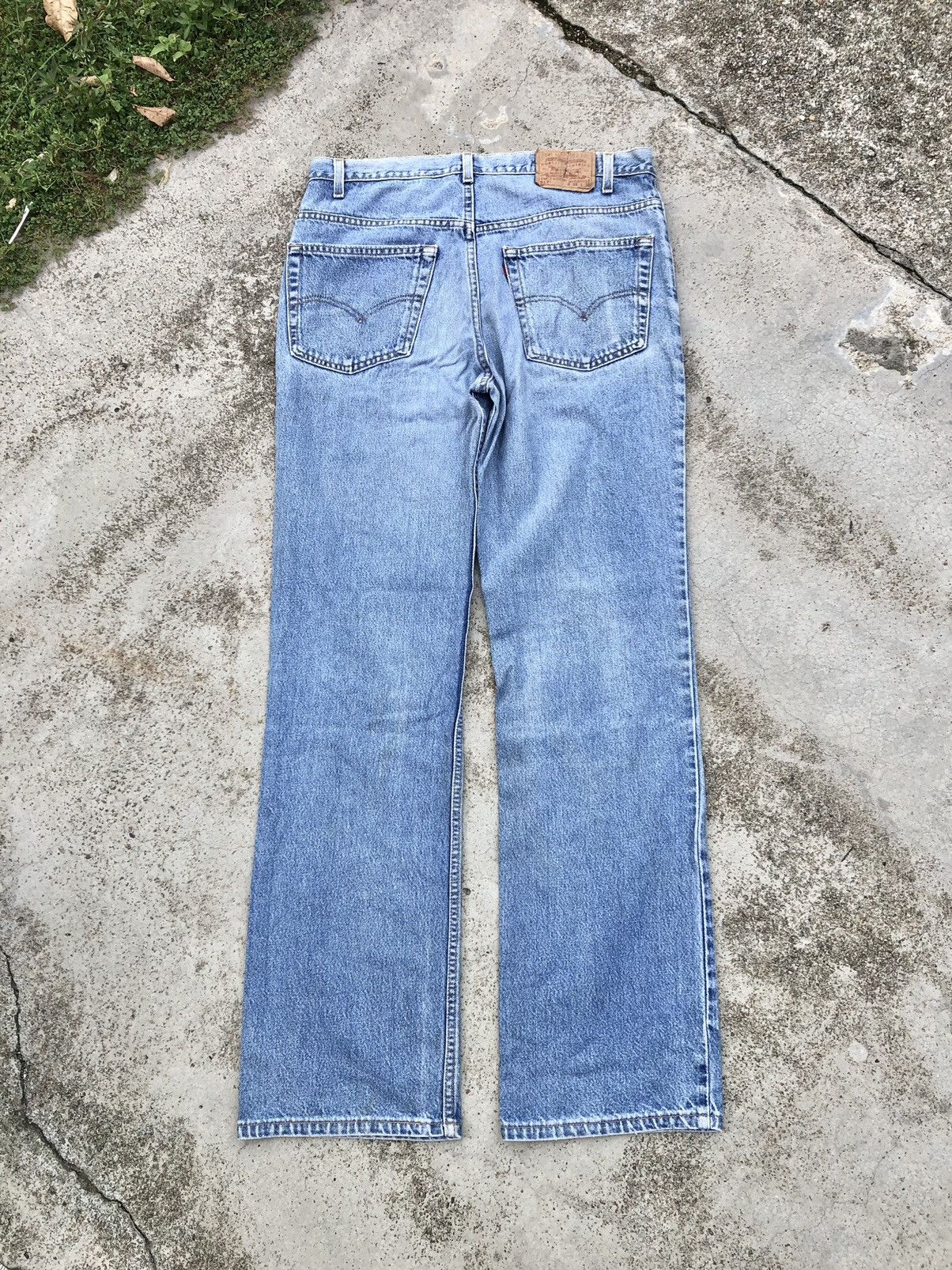 Levi's BOOTCUT FLARE⚡️⚡️VINTAGE 90s LEVIS 517 MADE IN USA Size US 37 - 7 Thumbnail
