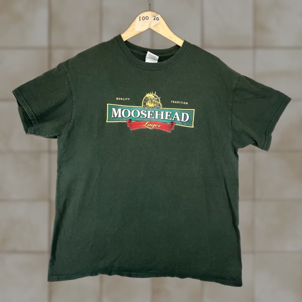 Gildan VINTAGE Moosehead Lager T Shirt Mens M Heavyweight Cotton Forrest Green Logo 90s Grunge Outdoor Adventure Time Theme Shirts Womens Mens Boys Girls Size US M / EU 48-50 / 2 - 1 Thumbnail