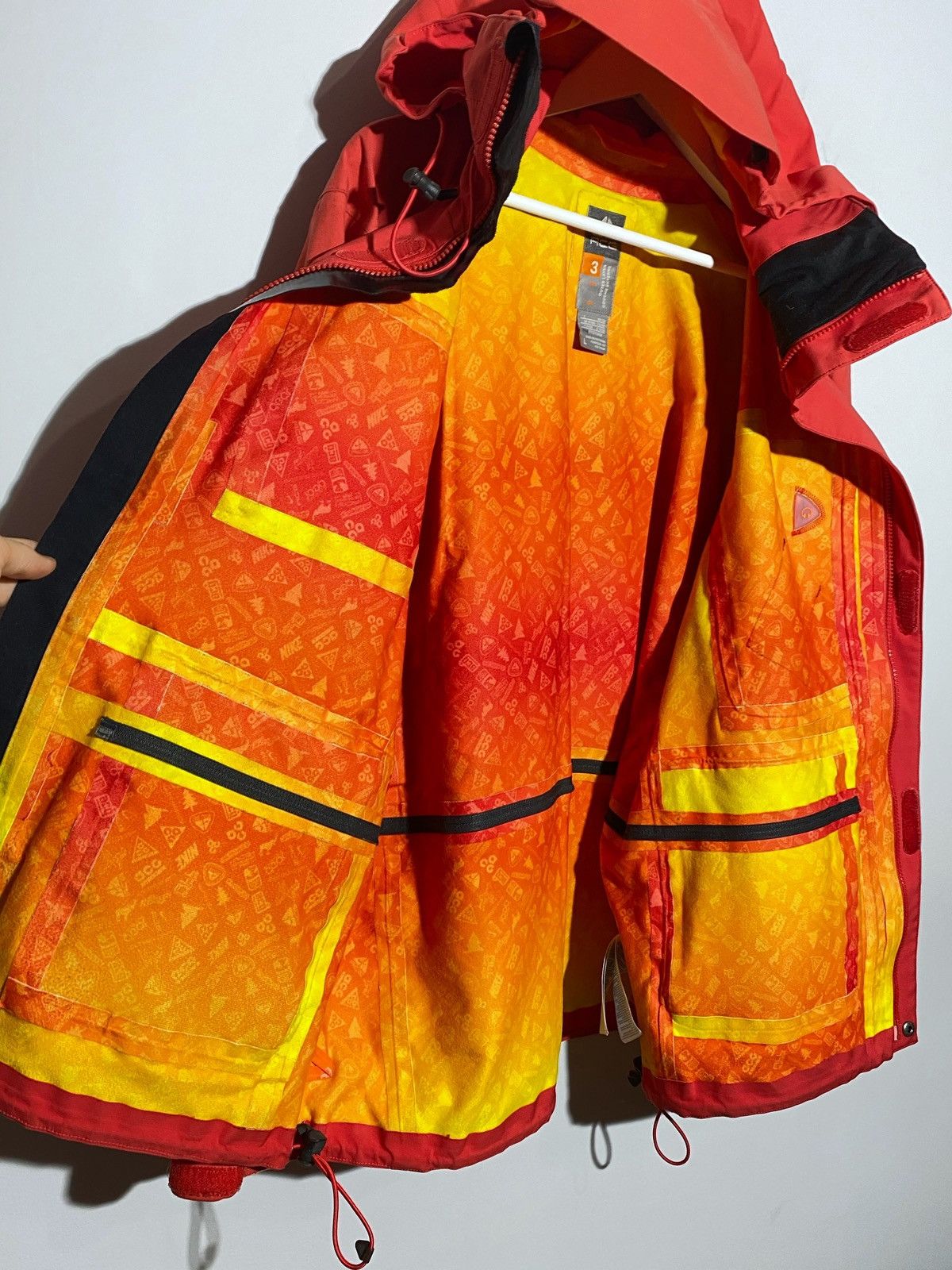 Nike Vintage Nike ACG Recco Stormfit Ski Jacket Size US L / EU 52-54 / 3 - 13 Thumbnail