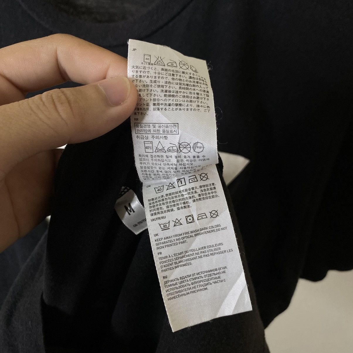 Uniqlo Uniqlo UT x Transformers Collaboration T Shirt Size US M / EU 48-50 / 2 - 8 Thumbnail