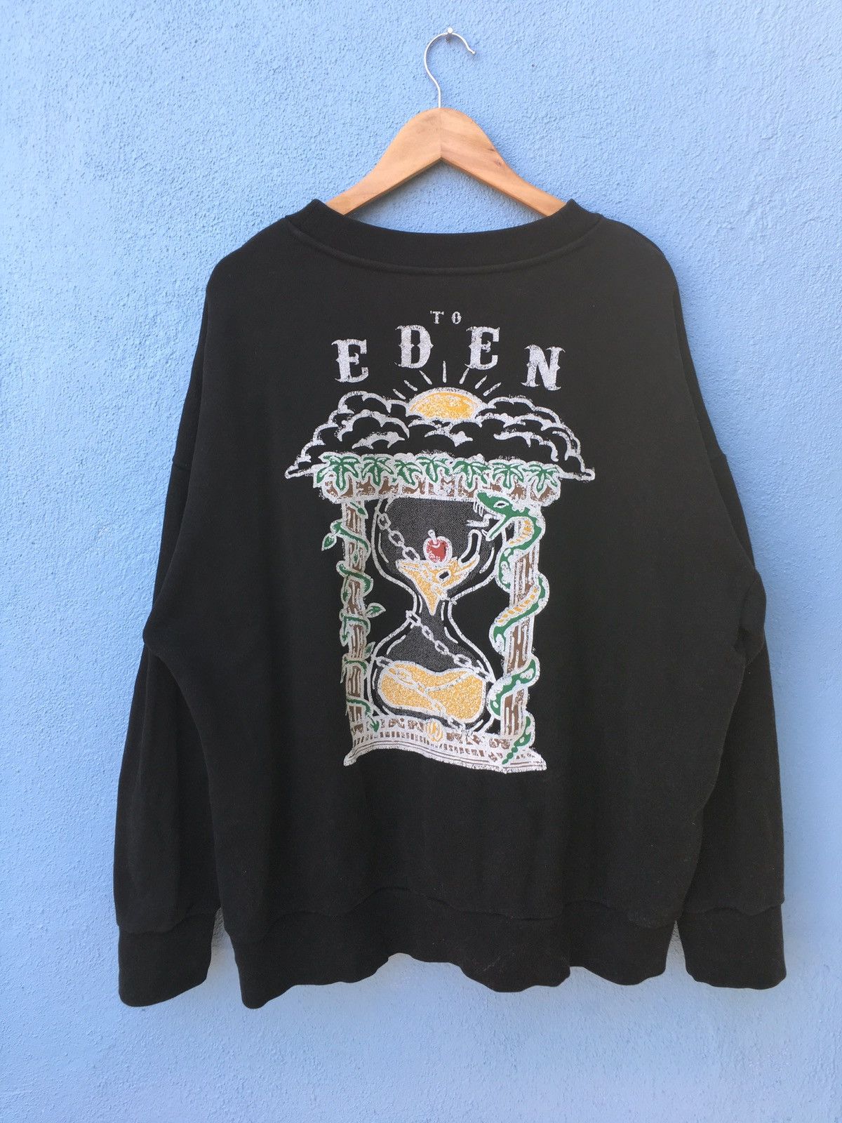 image of Jpop Band Tees Uverwolrd To Eden Crewneck Sweatshirt in Black, Men's (Size 2XL)