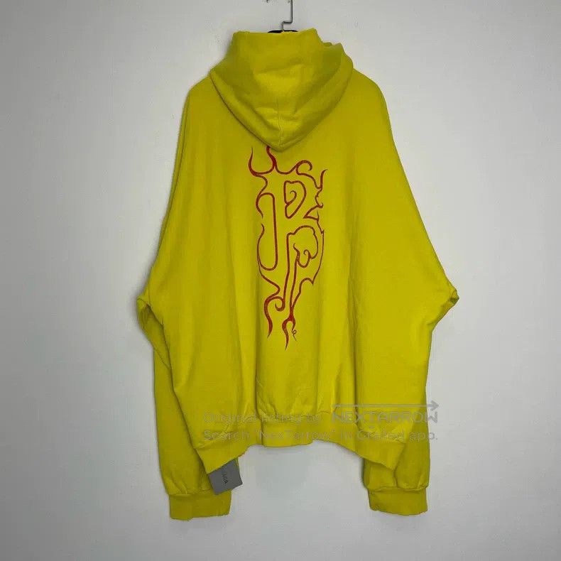 Balenciaga Balenciaga Logo Lettering Print Sweatshirt Sanskrit Print Size US L / EU 52-54 / 3 - 2 Thumbnail