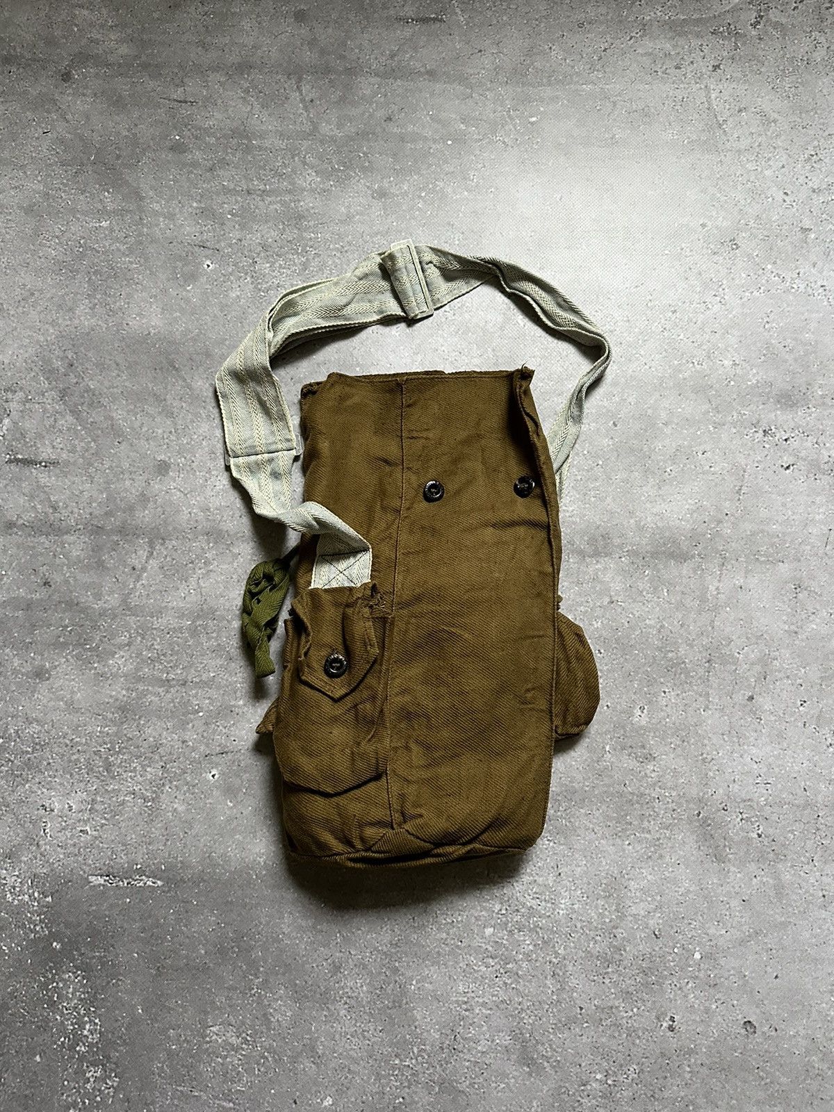 Cccp × Vintage 1970s Soviet Union Carrying Gas Mask Bag Size ONE SIZE - 3 Thumbnail