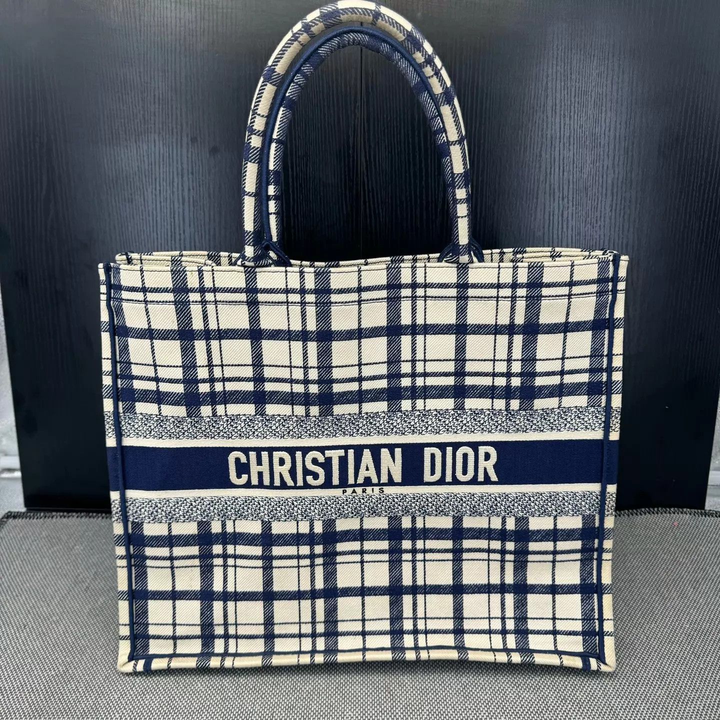 Dior Dior Book Tote Blue White Gingham Large Stained Size ONE SIZE - 1 Thumbnail