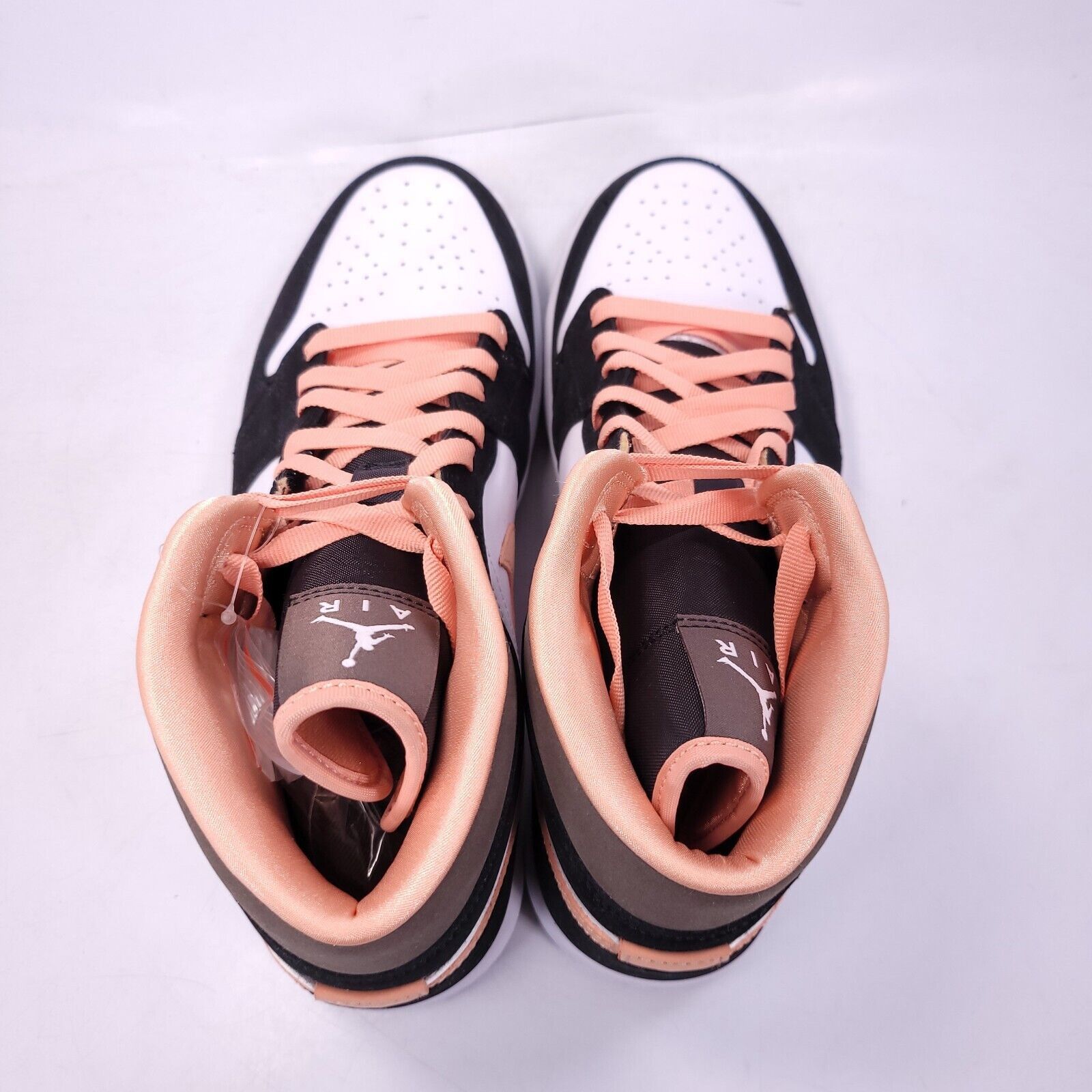 Nike Nike Air Jordan 1 Mid SE Shoe Womens Size 10.5 DH0210-100 Size US 10.5 / IT 40.5 - 4 Thumbnail