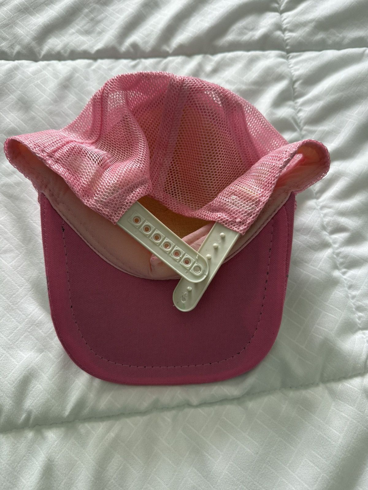 Billabong Billabong 2000s Pink Trucker Hat Size ONE SIZE - 4 Thumbnail