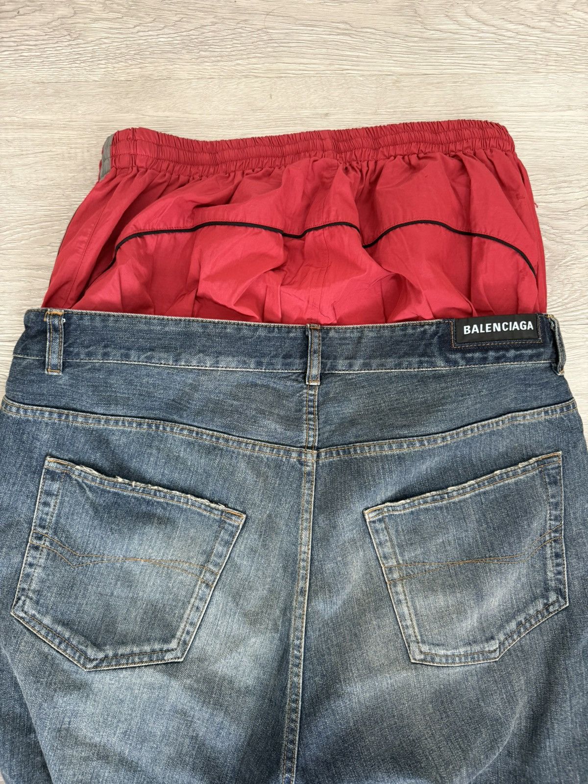 Balenciaga Balenciaga double waist flared jeans Size US 33 - 2 Thumbnail