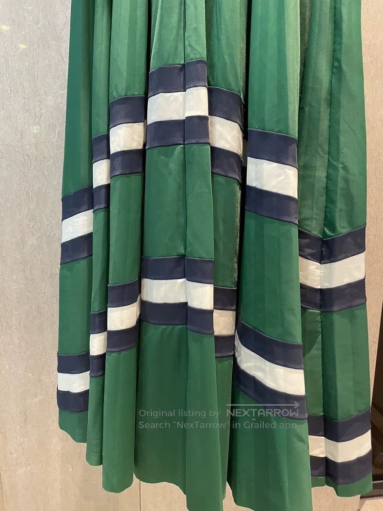 Valentino Valentino Skirt Size XS / US 0-2 / IT 36-38 - 4 Thumbnail
