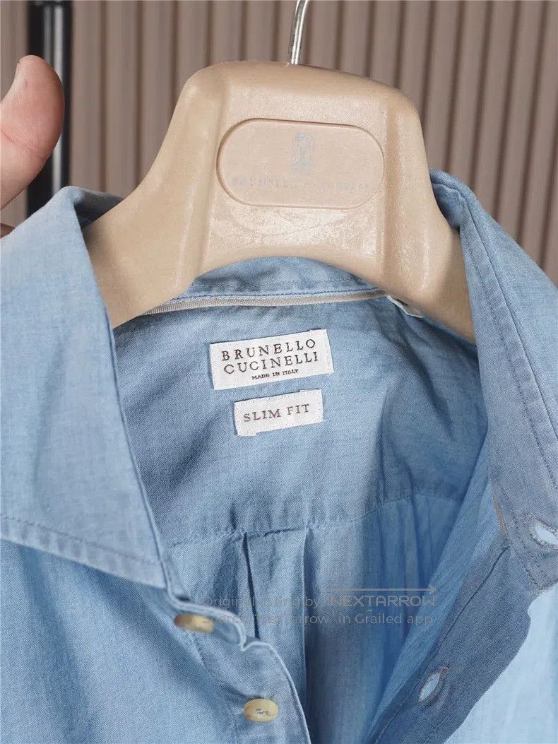 Brunello Cucinelli Brunello Cucinelli size 42 One-shoulder Denim Shirt Size US S / EU 44-46 / 1 - 5 Thumbnail