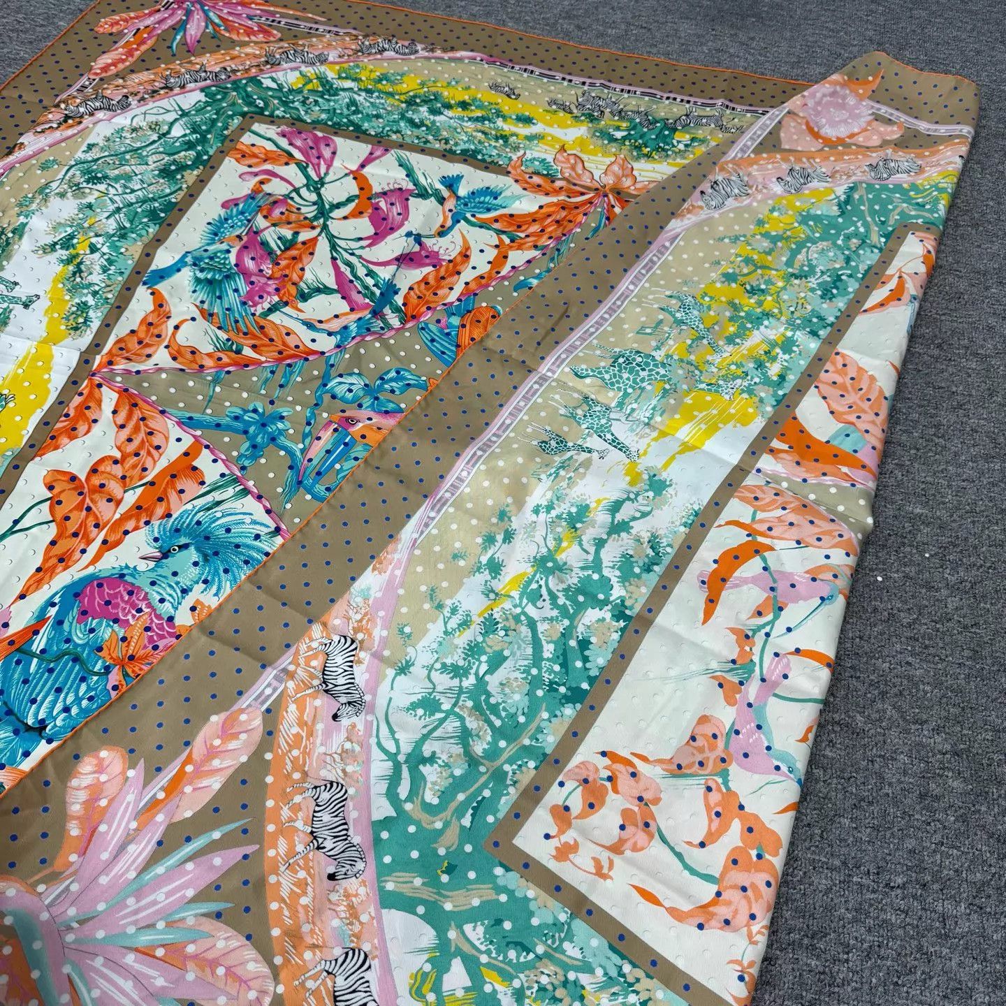 Hermes Hermes140x140SilkScarfColoredZebraJungleFloral99New Size ONE SIZE - 2 Thumbnail