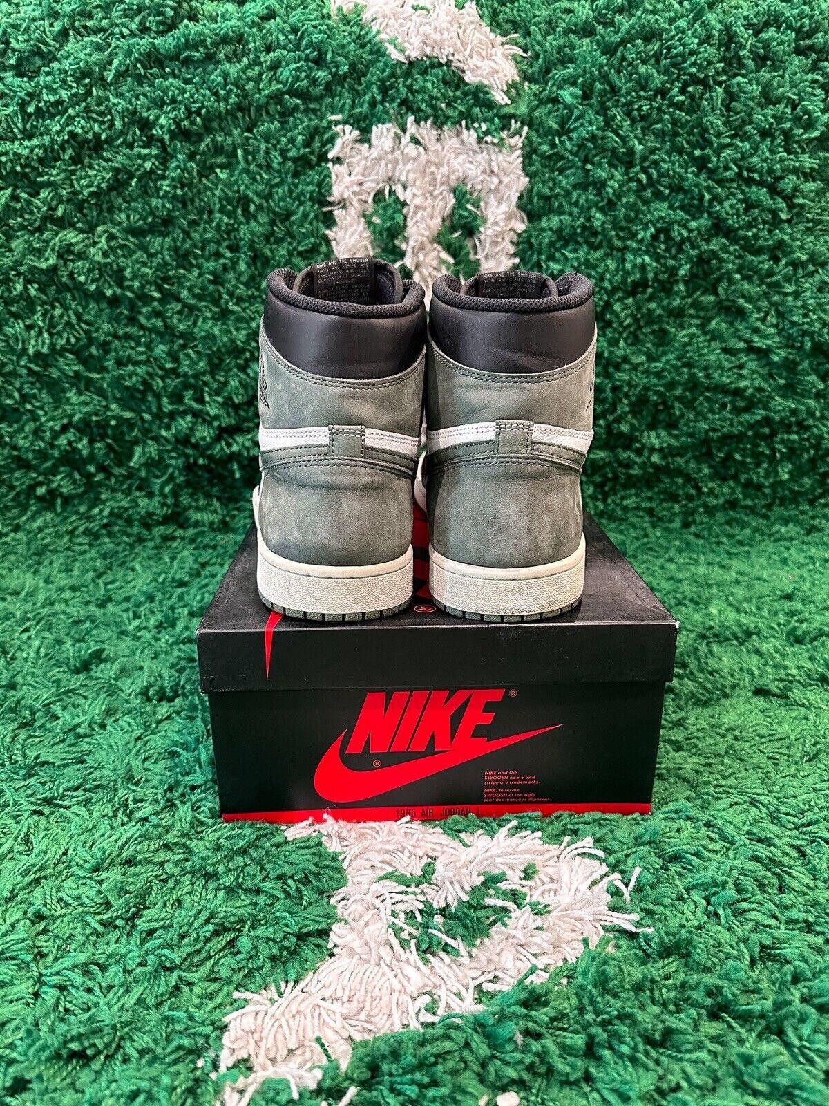 Jordan Brand Jordan 1 Retro High OG Clay Green Size 11.5 Size US 11.5 / EU 44-45 - 2 Thumbnail