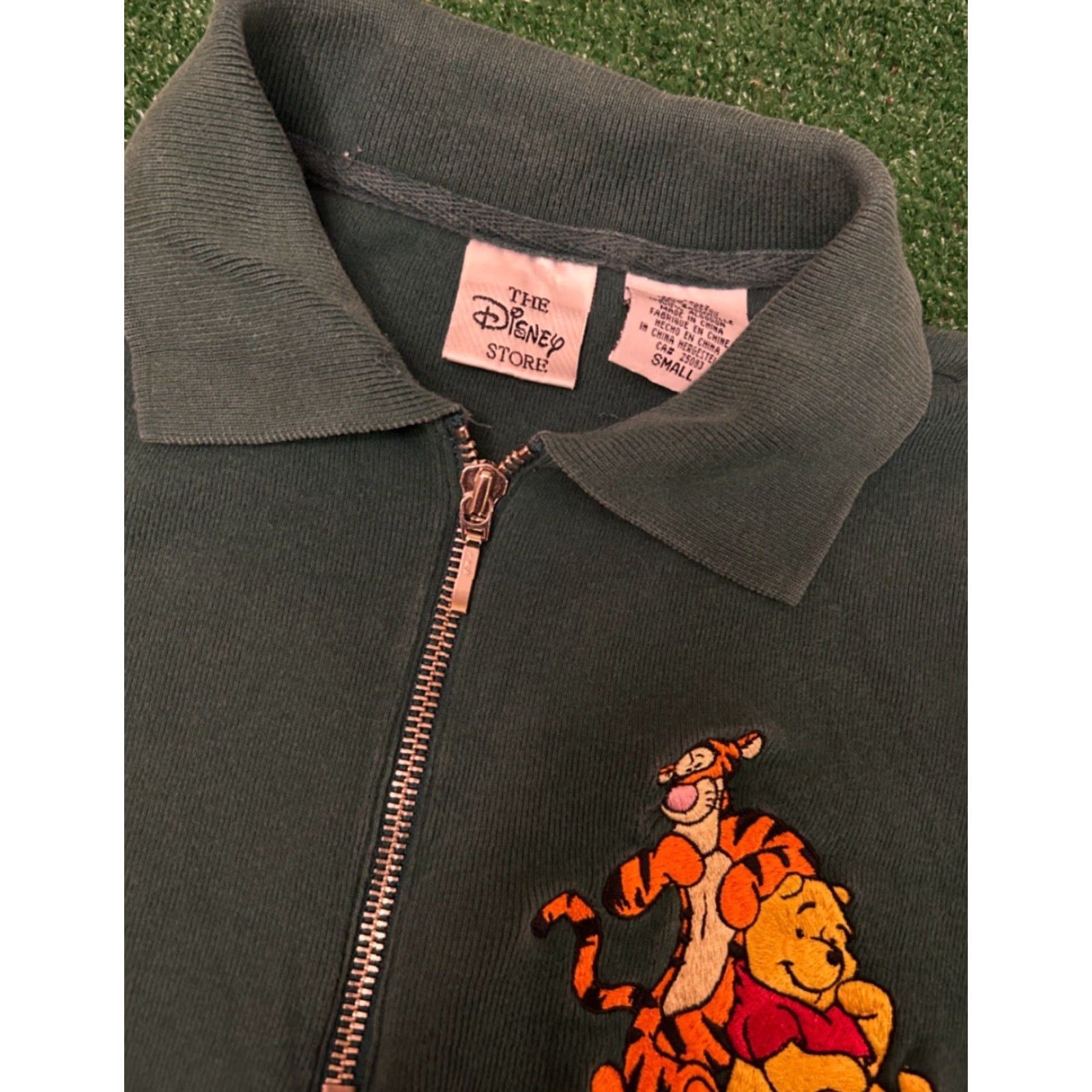 Disney VINTAGE Disney Winnie The Pooh Cartoon Embroidered 1/4 Zip Collared Shirt S Green Mens 90s USA Size US S / EU 44-46 / 1 - 3 Thumbnail