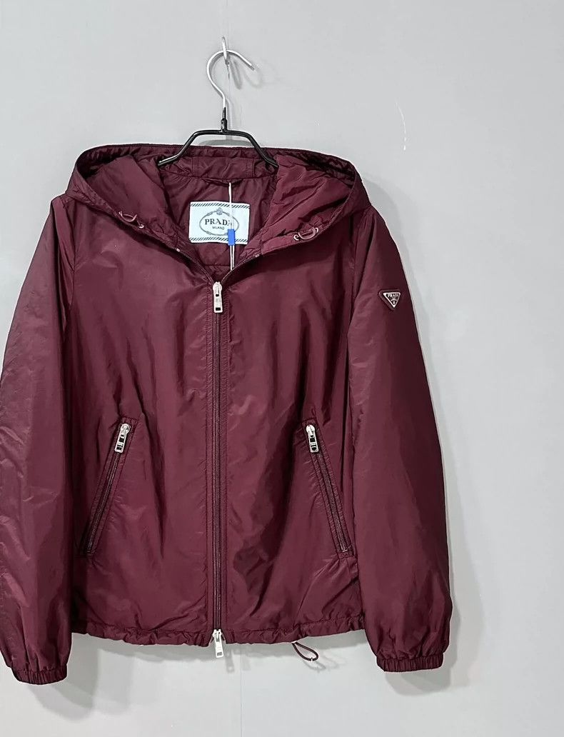 Prada Prada Size 36 Nylon triangle thin fleece jacket 2502-Next Size US XXS / EU 40 - 2 Thumbnail