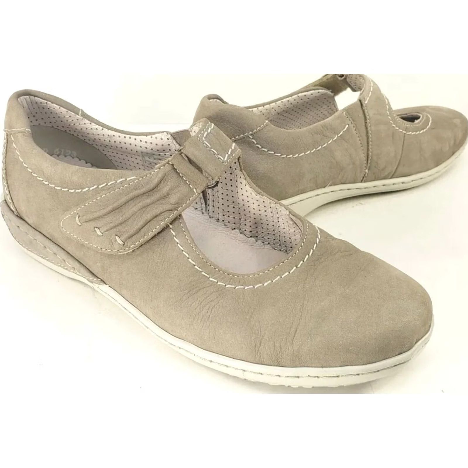 Vintage ARA Women's Mary Jane Flat US 7M Taupe Hook & Loop Strap Shoes Size US 7 / IT 37 - 2 Thumbnail