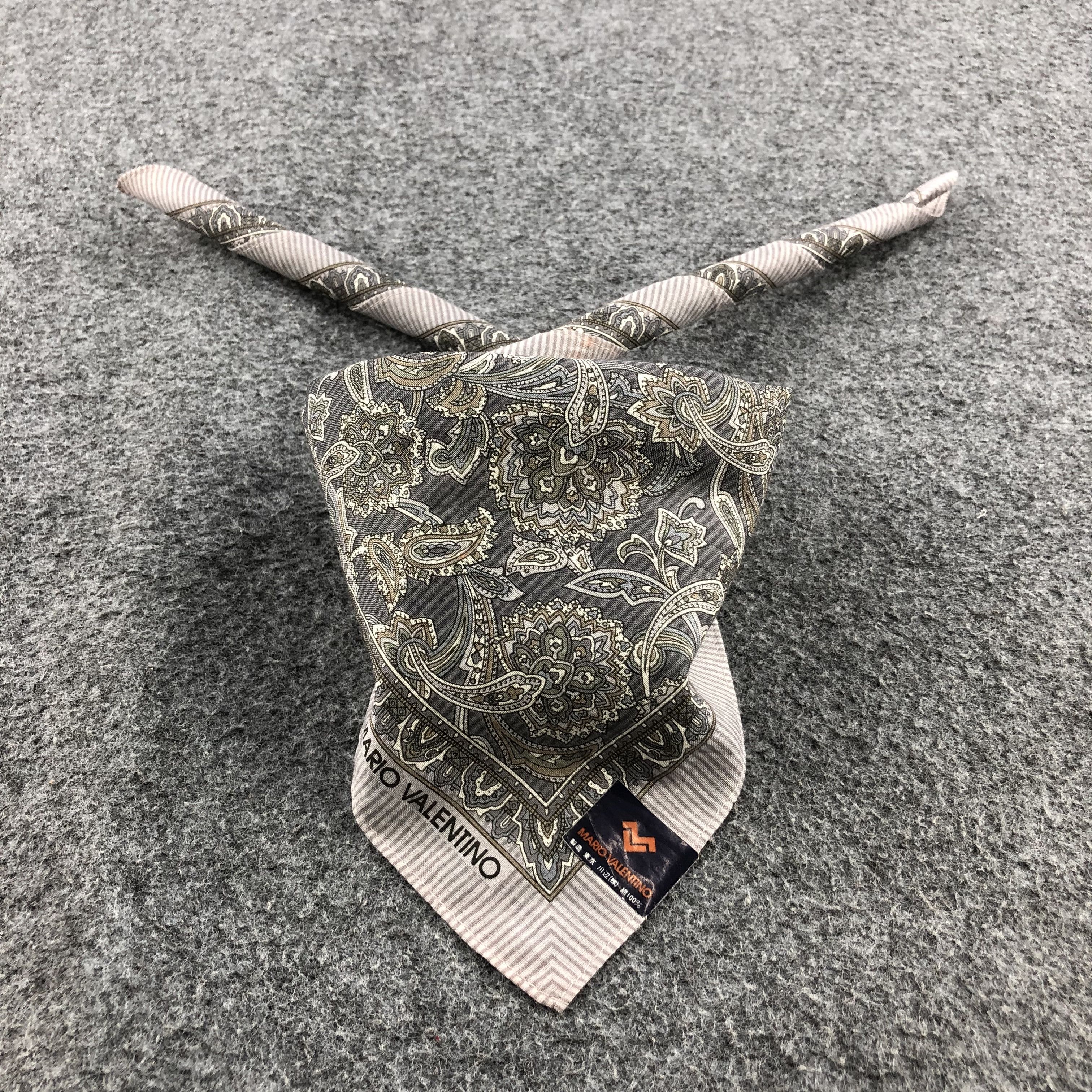 Mario Valentino Mario Valentino Handkerchief Neckerchief Bandana H1329 Size ONE SIZE - 1 Thumbnail