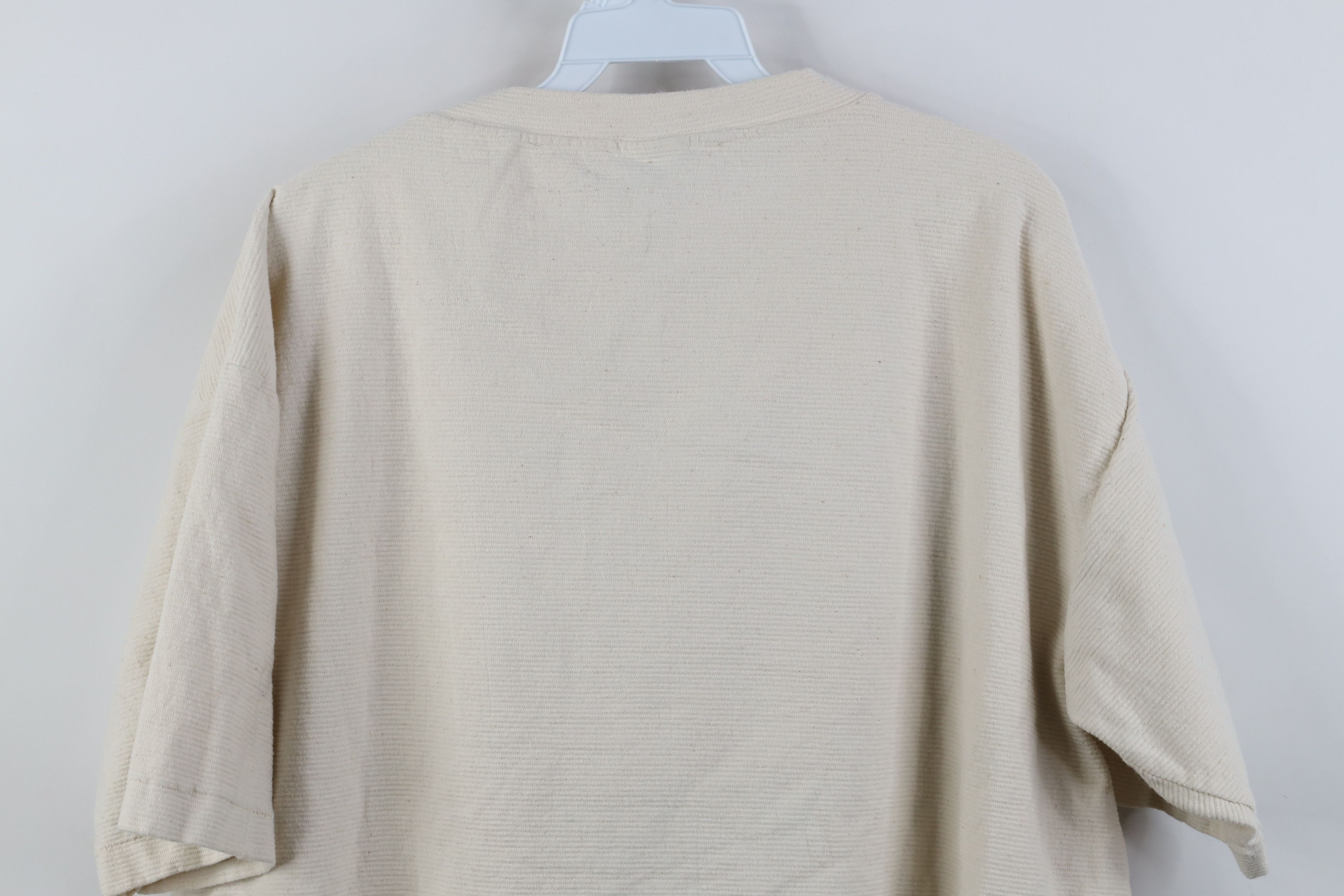 Vintage Vintage 90s Mountains Bear Ribbed Knit T-Shirt Beige USA Size US XL / EU 56 / 4 - 15 Thumbnail