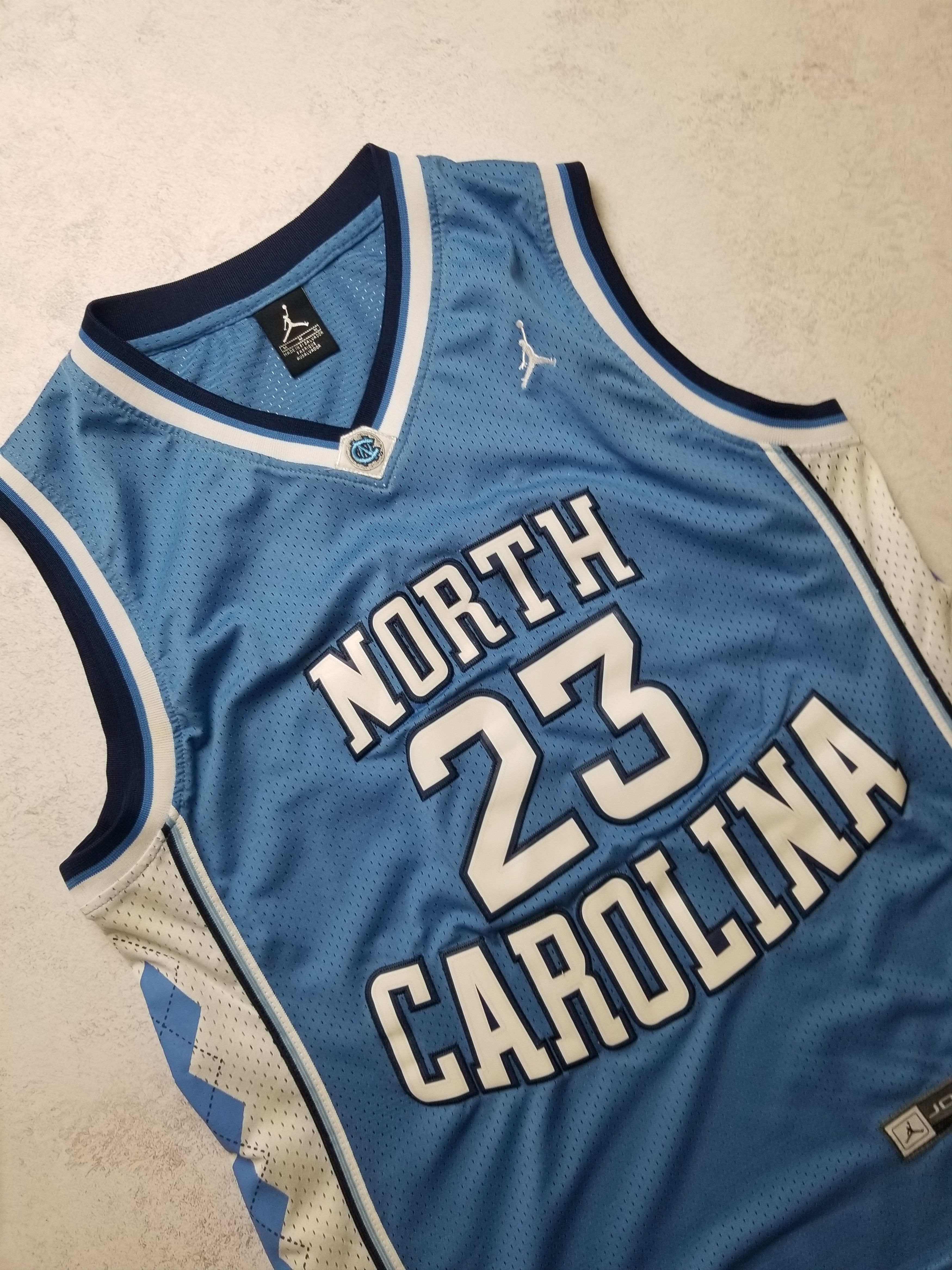 Jordan Brand Michael Jordan North Carolina Tar Heels Blue NBA Jersey Size US M / EU 48-50 / 2 - 14 Thumbnail