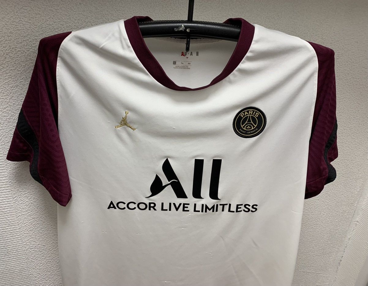 Jordan Brand Paris Saint Germain Jordan soccer jersey Xl Accor live PSG Size US XL / EU 56 / 4 - 2 Thumbnail