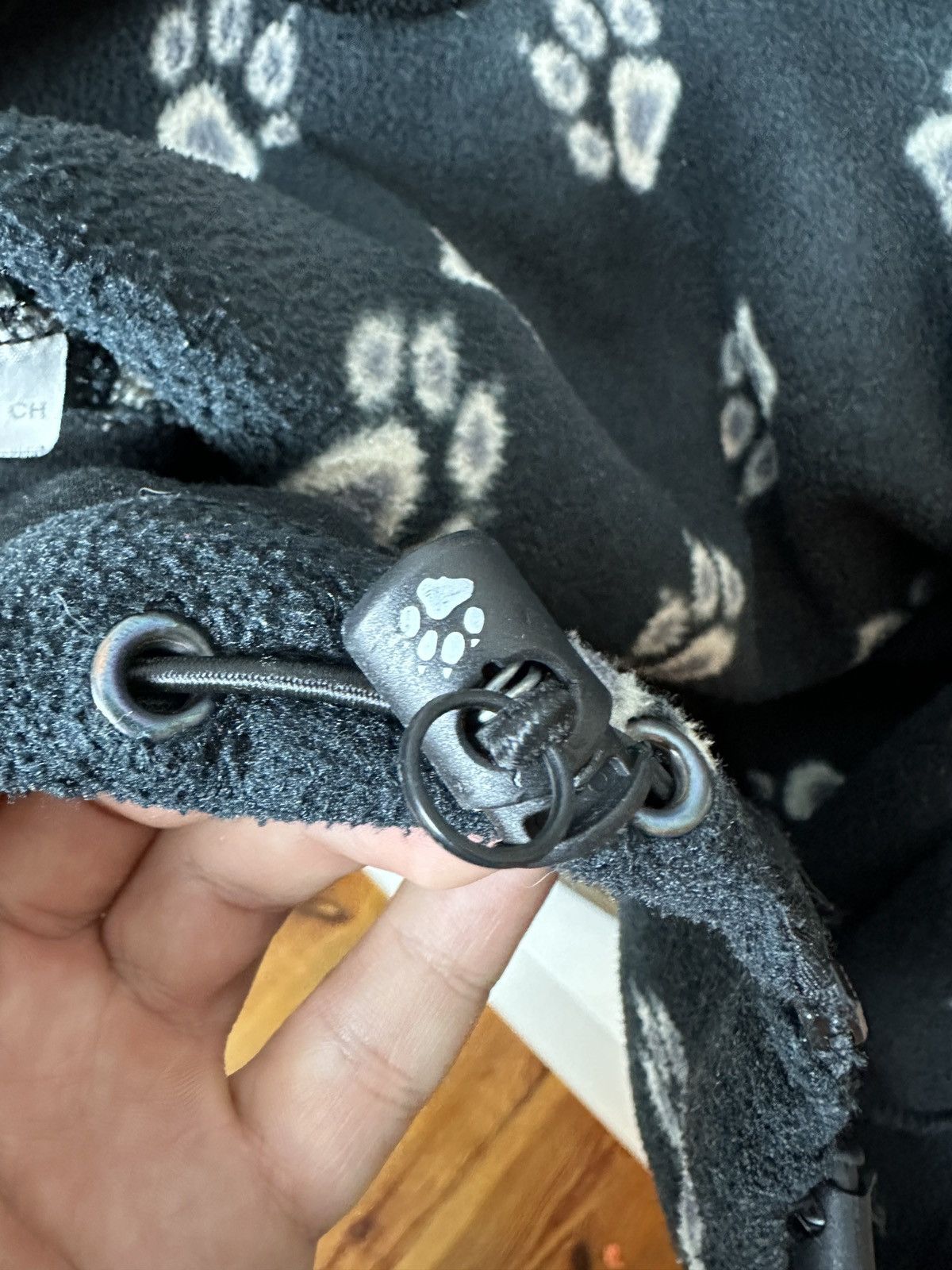 Jack Wolfskin Cute animal paws cottage fleece zip jacket Size US L / EU 52-54 / 3 - 8 Thumbnail