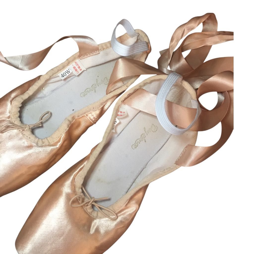 Other DayDance Ballet Pointe Dance Shoes Ribbon Ballerina Size 40 Size US 11 / IT 41 - 13 Thumbnail