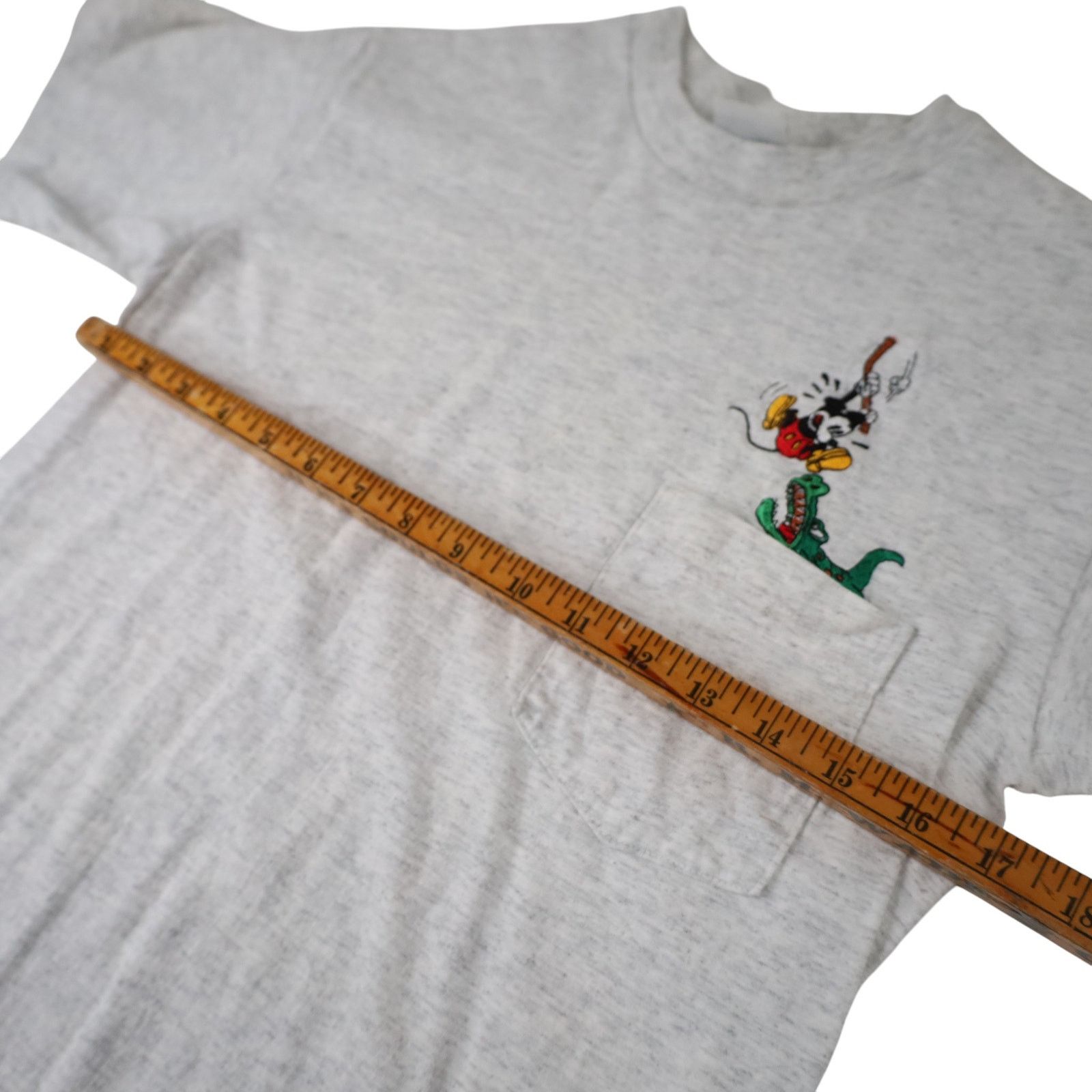 Disney × Vintage Vintage Disney Mickey Mouse Pocket Alligator T Shirt Size US M / EU 48-50 / 2 - 8 Thumbnail