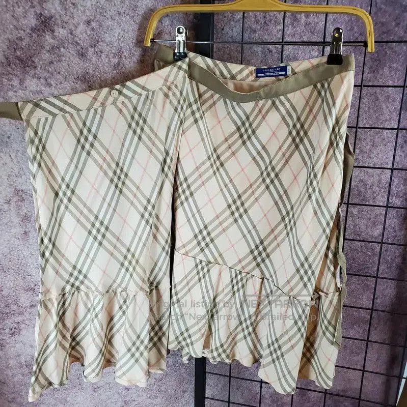 Burberry Burberry Short Summer Skirt in Light Brown. Size 23" - 7 Thumbnail